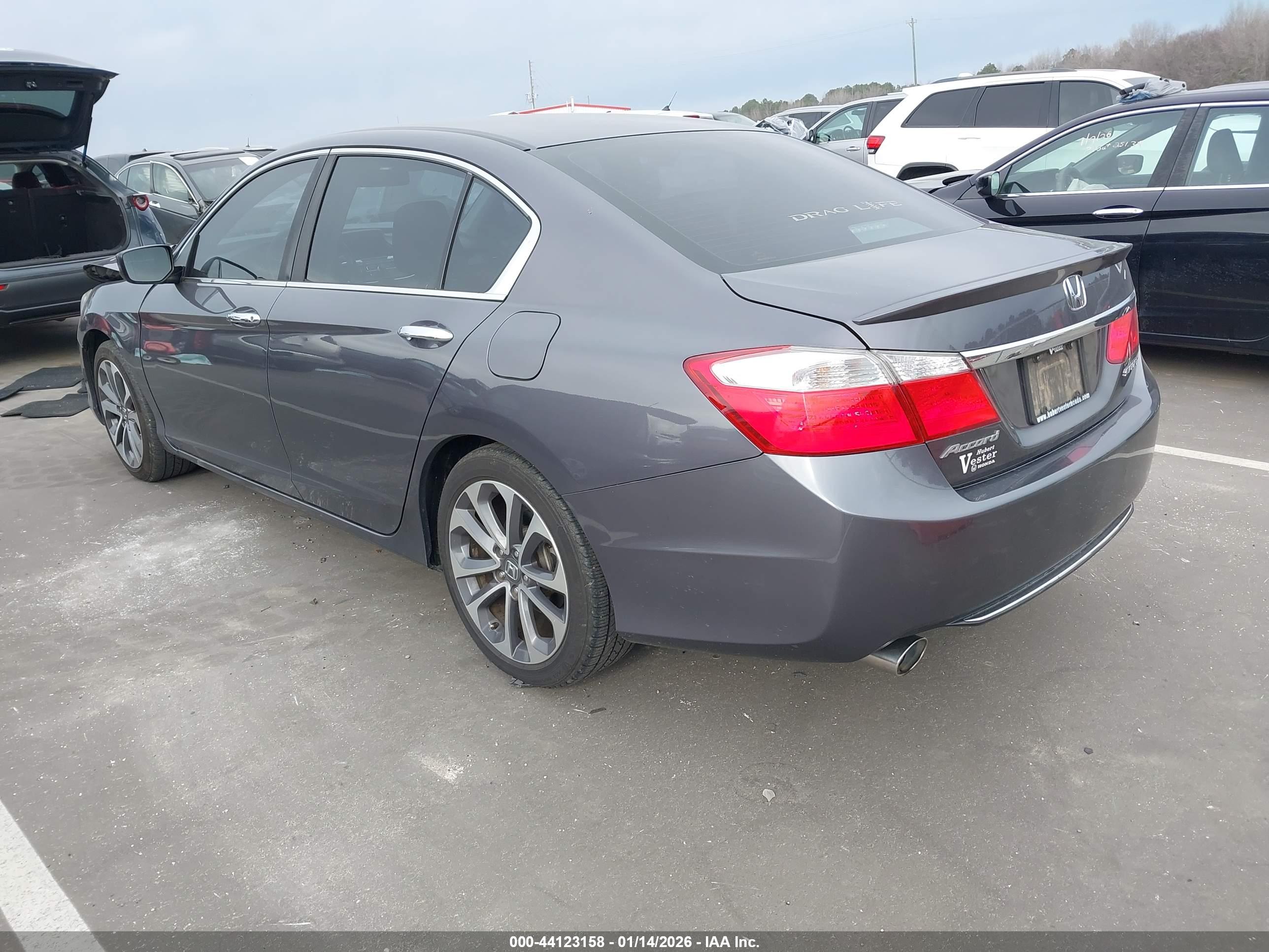 HONDA ACCORD image 3