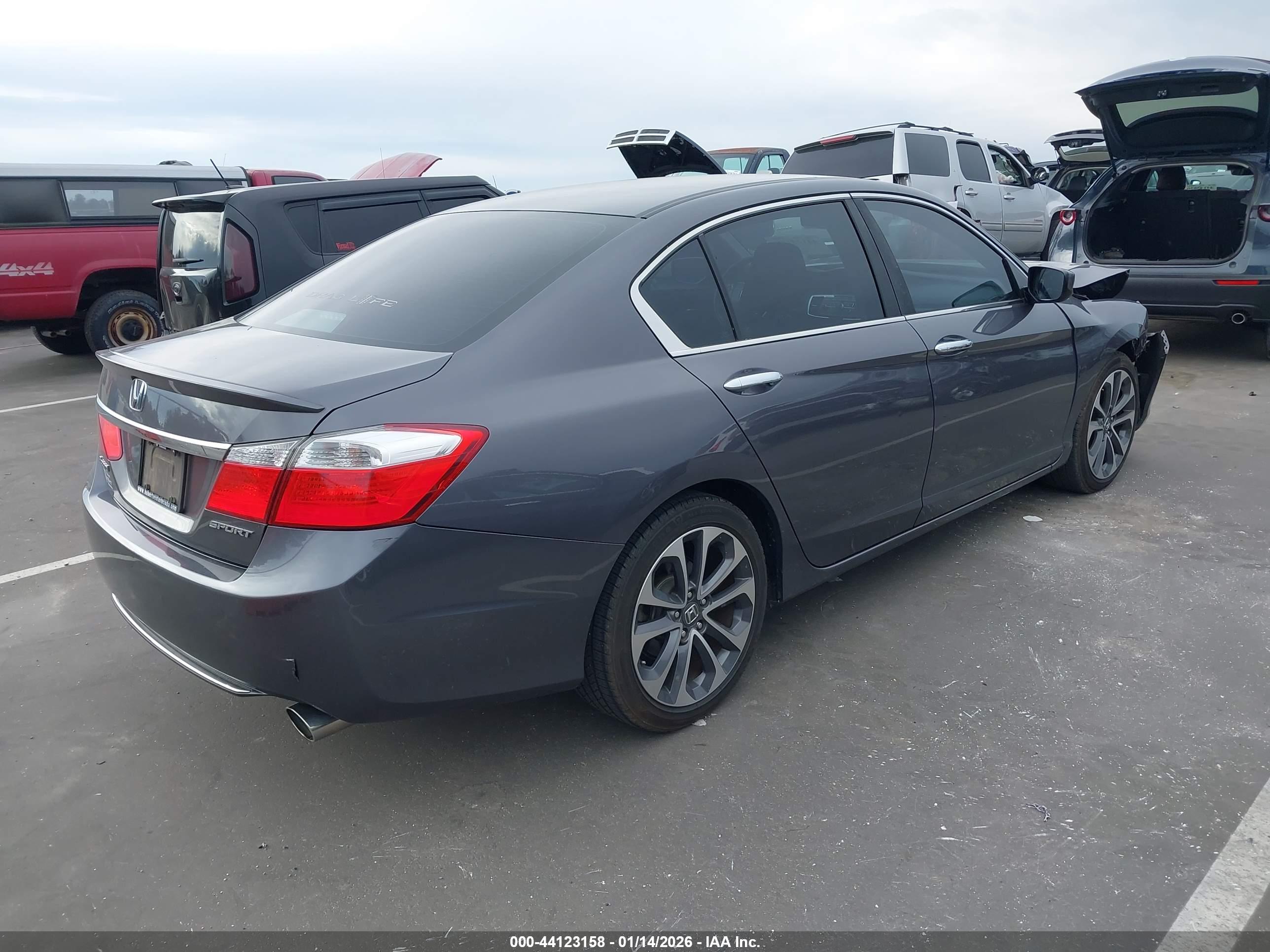 HONDA ACCORD image 4