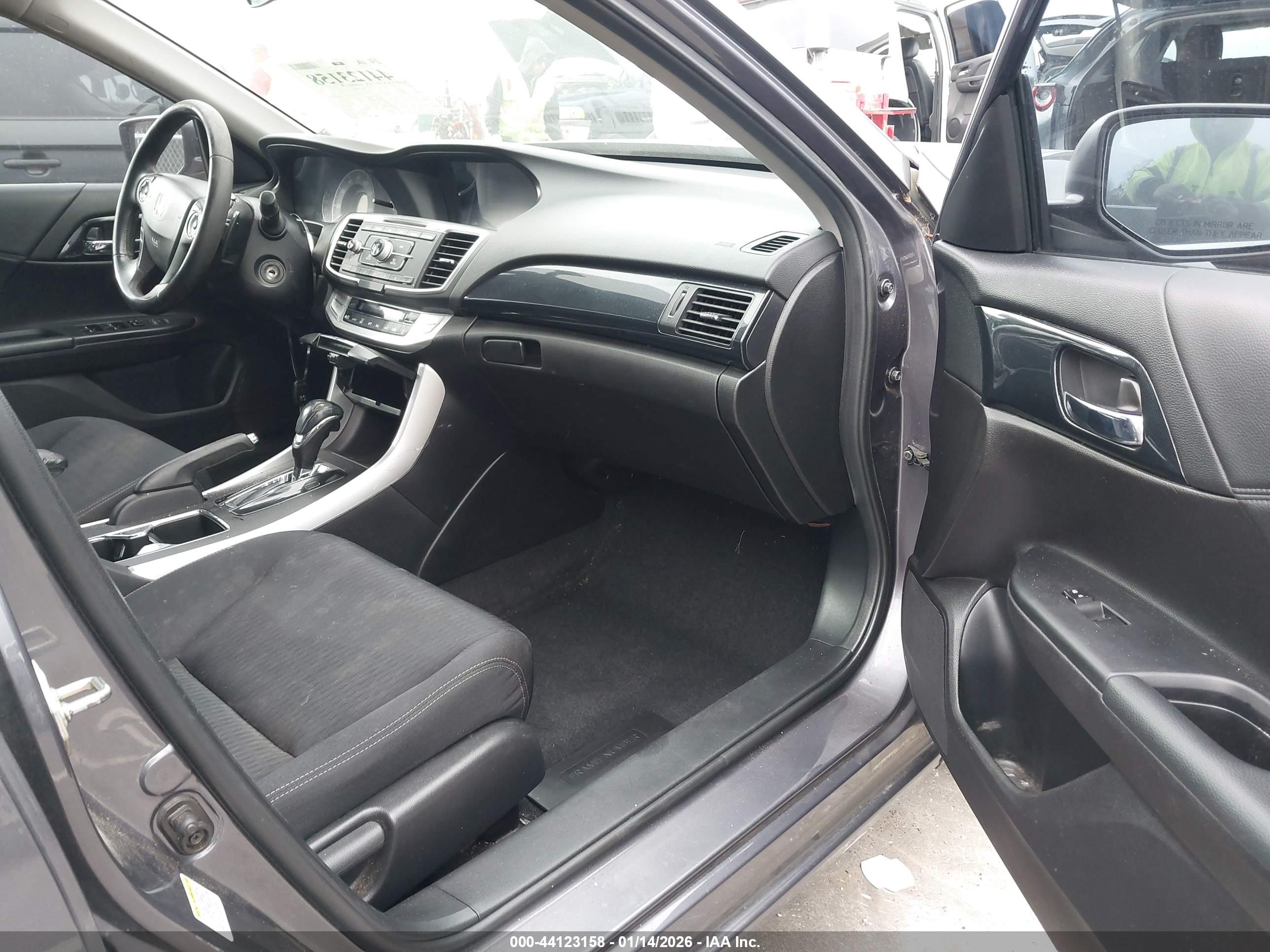HONDA ACCORD image 5