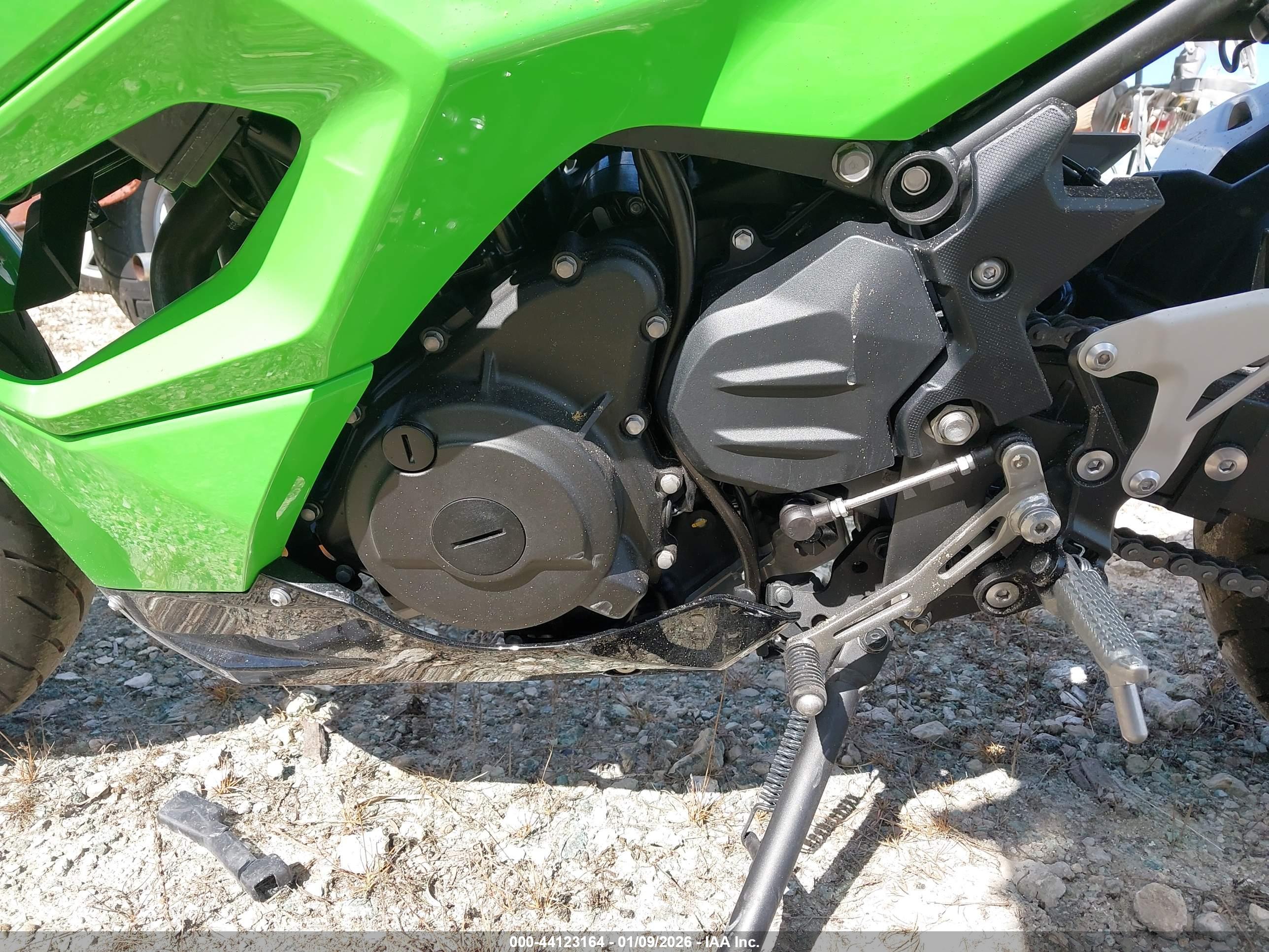 KAWASAKI EX500 image 9