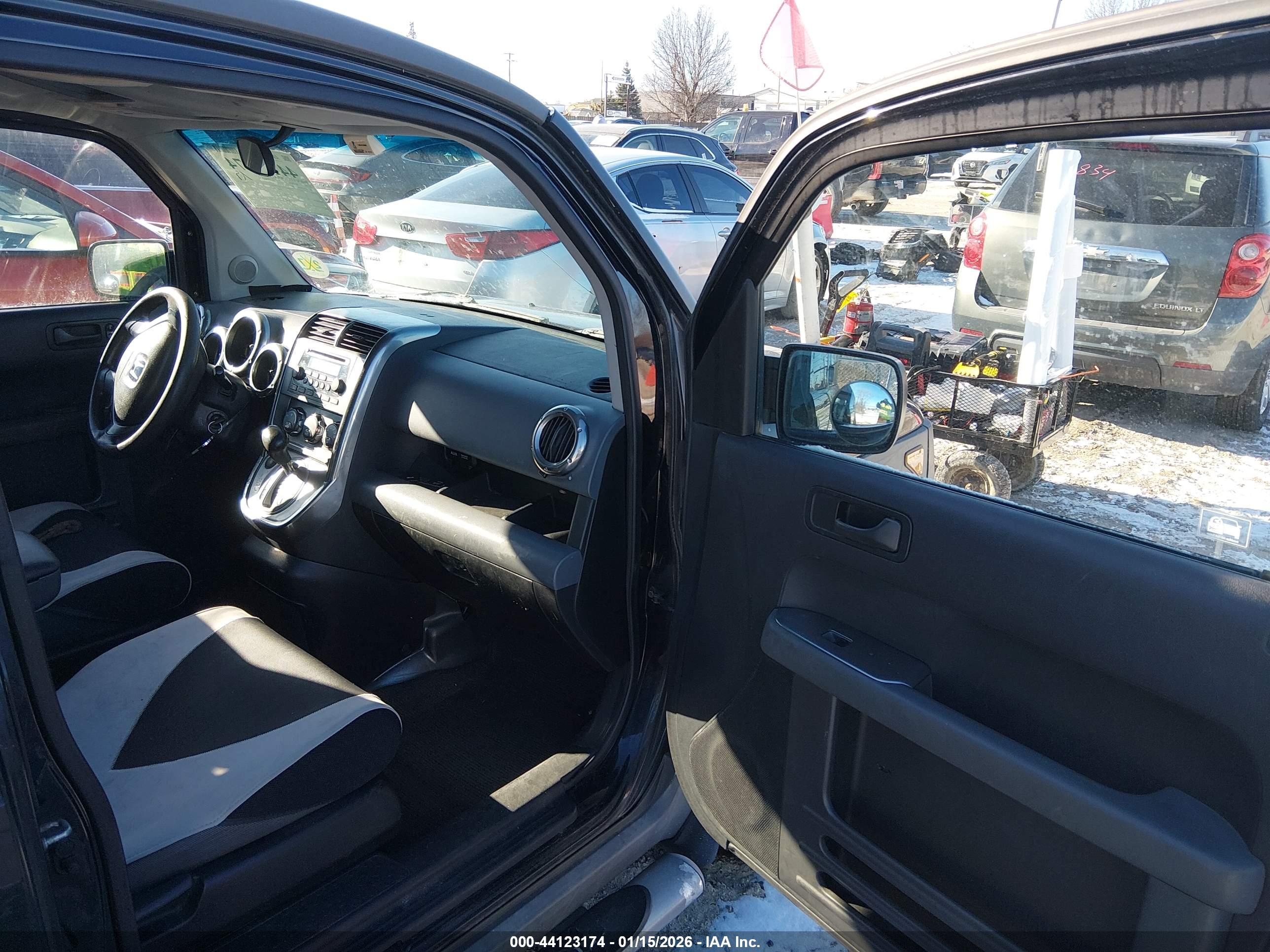 HONDA ELEMENT image 5