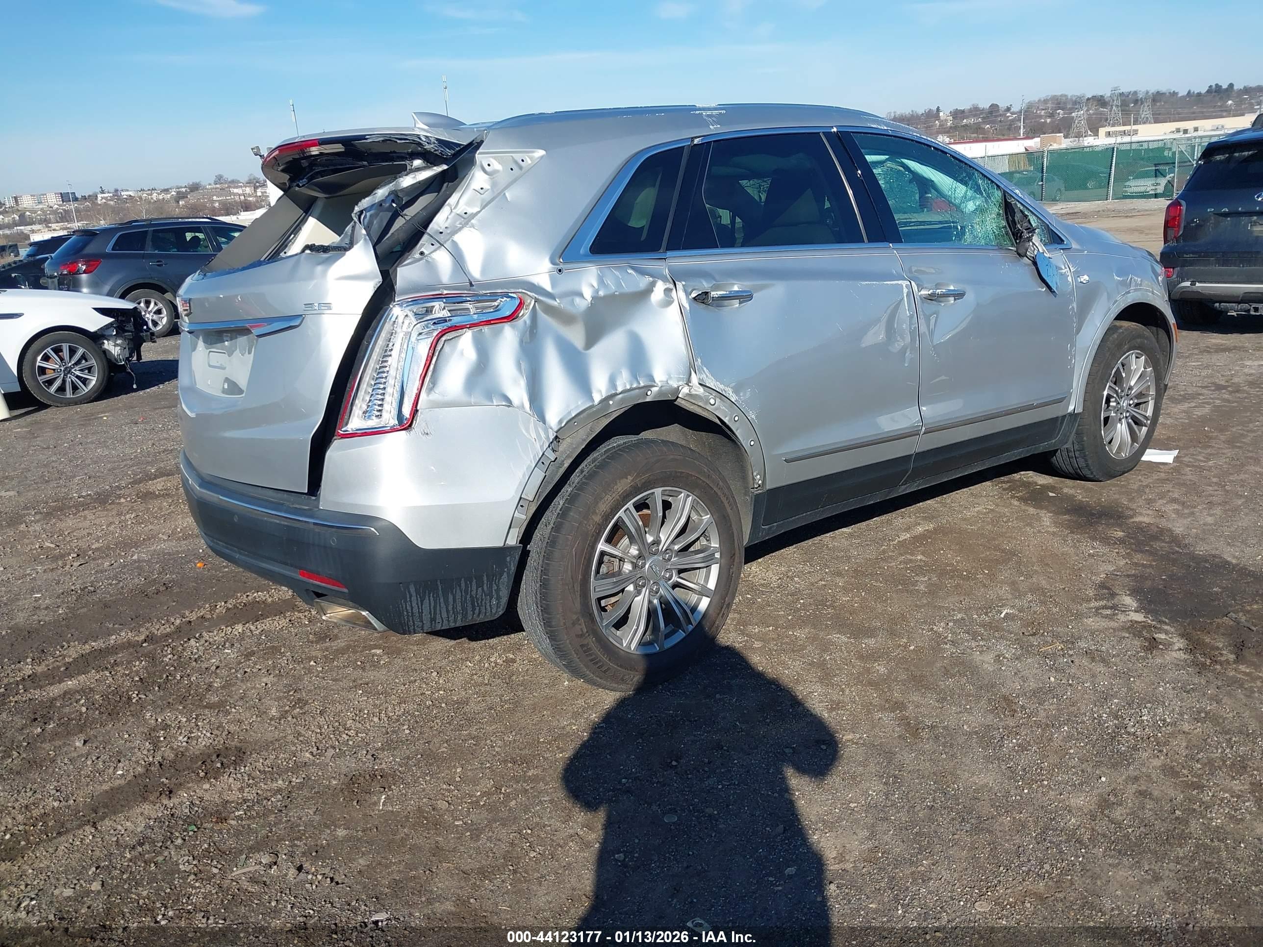 CADILLAC XT5 image 4