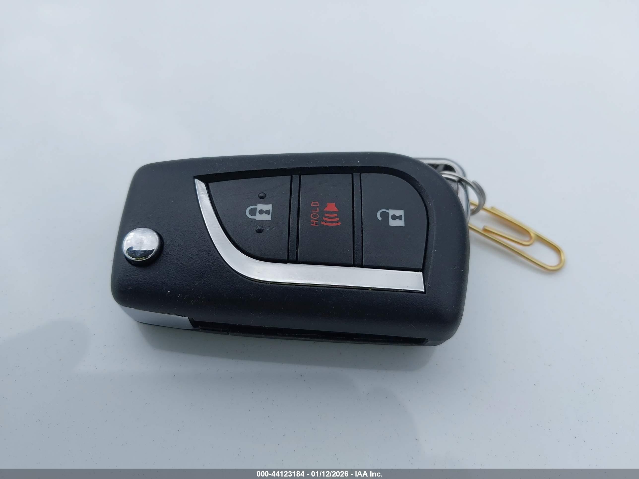 TOYOTA RAV4 image 11