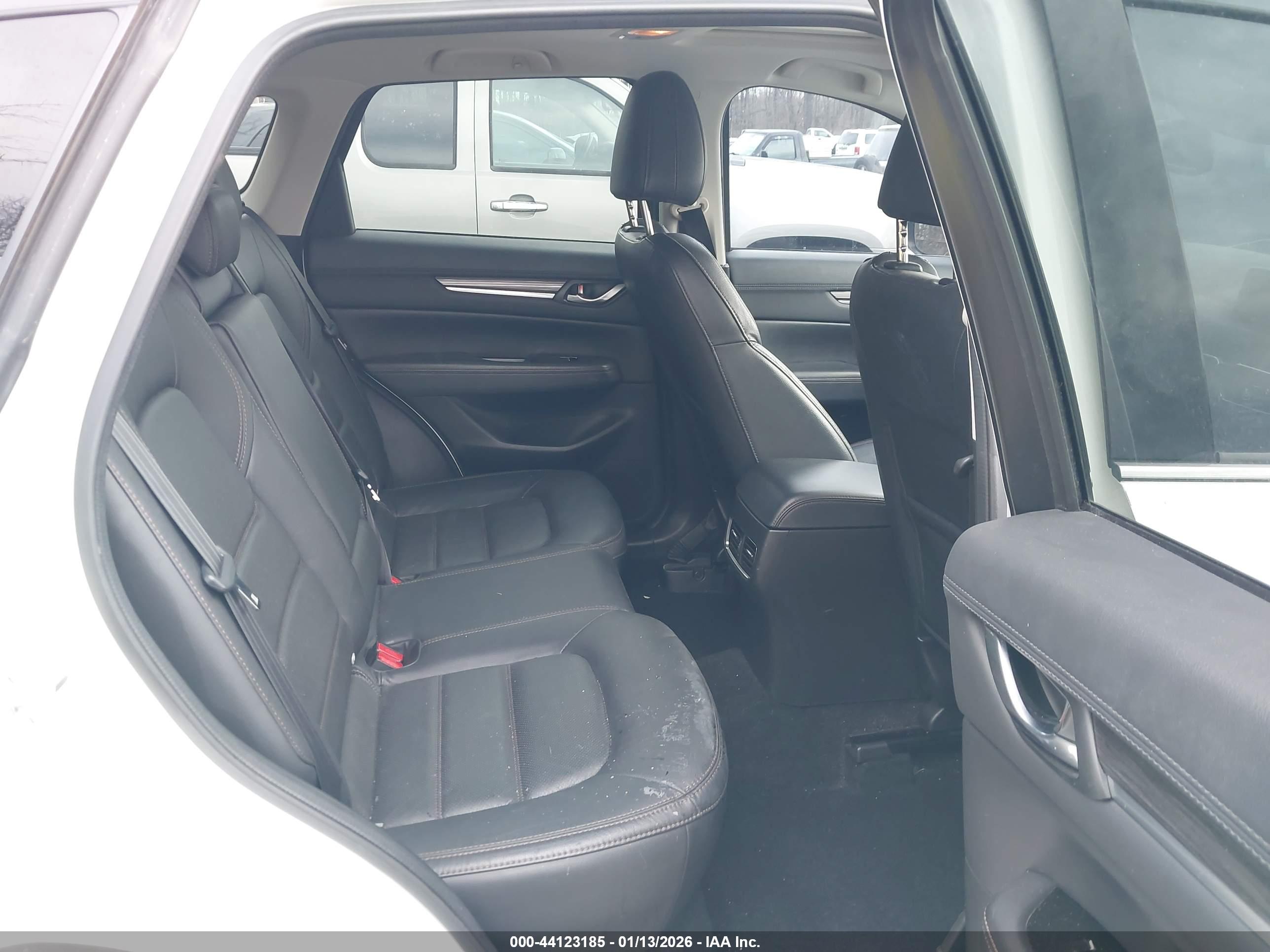 MAZDA CX-5 image 8