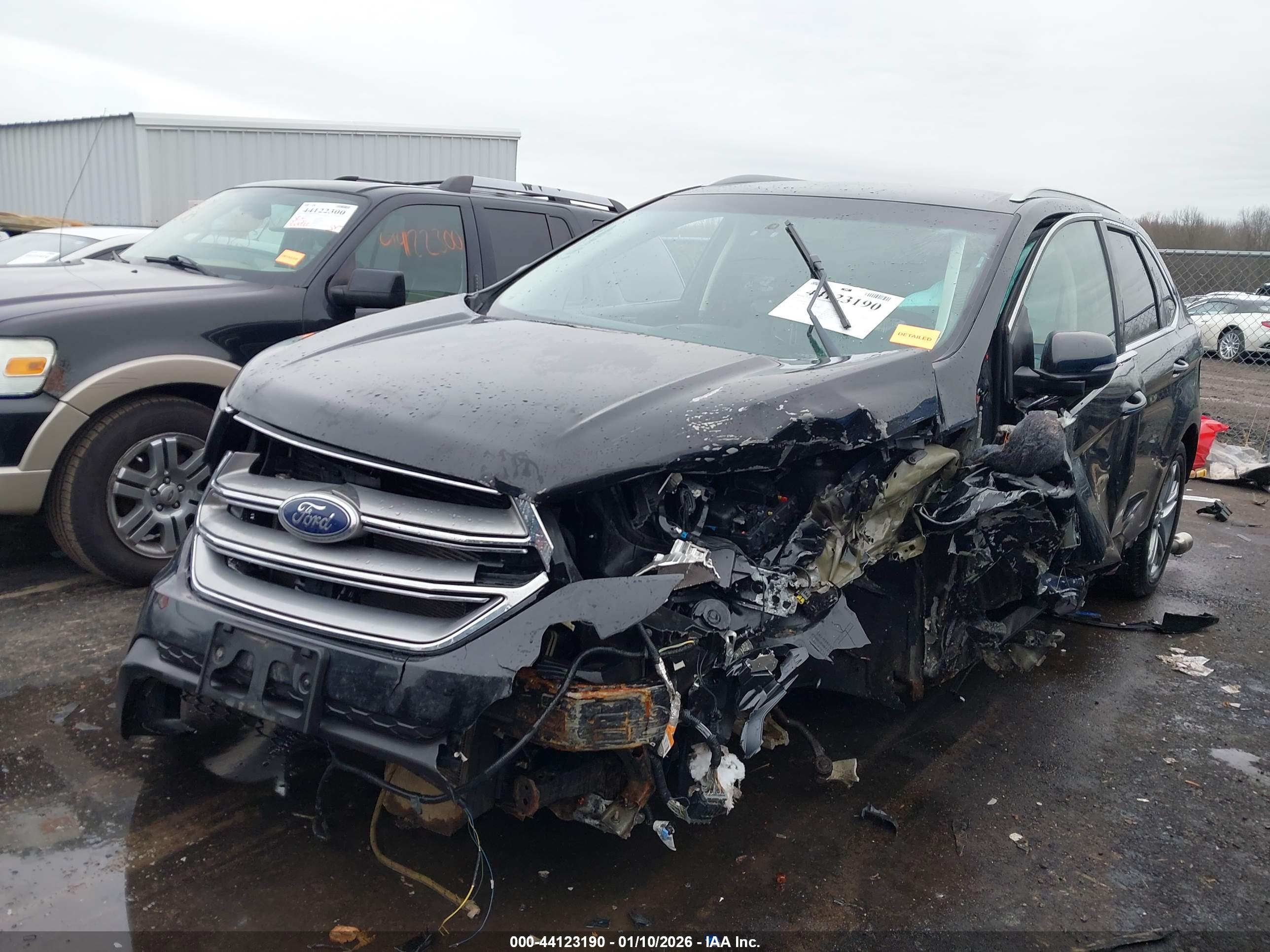 FORD EDGE image 2
