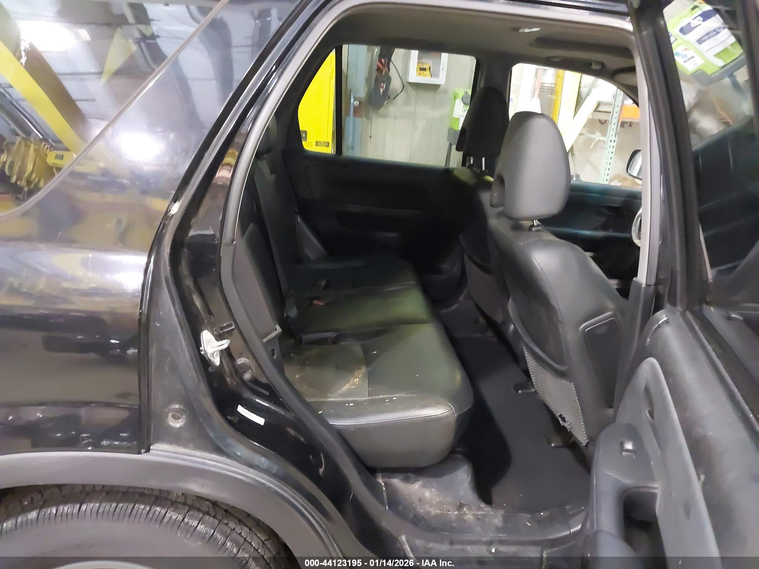 HONDA CR-V image 8
