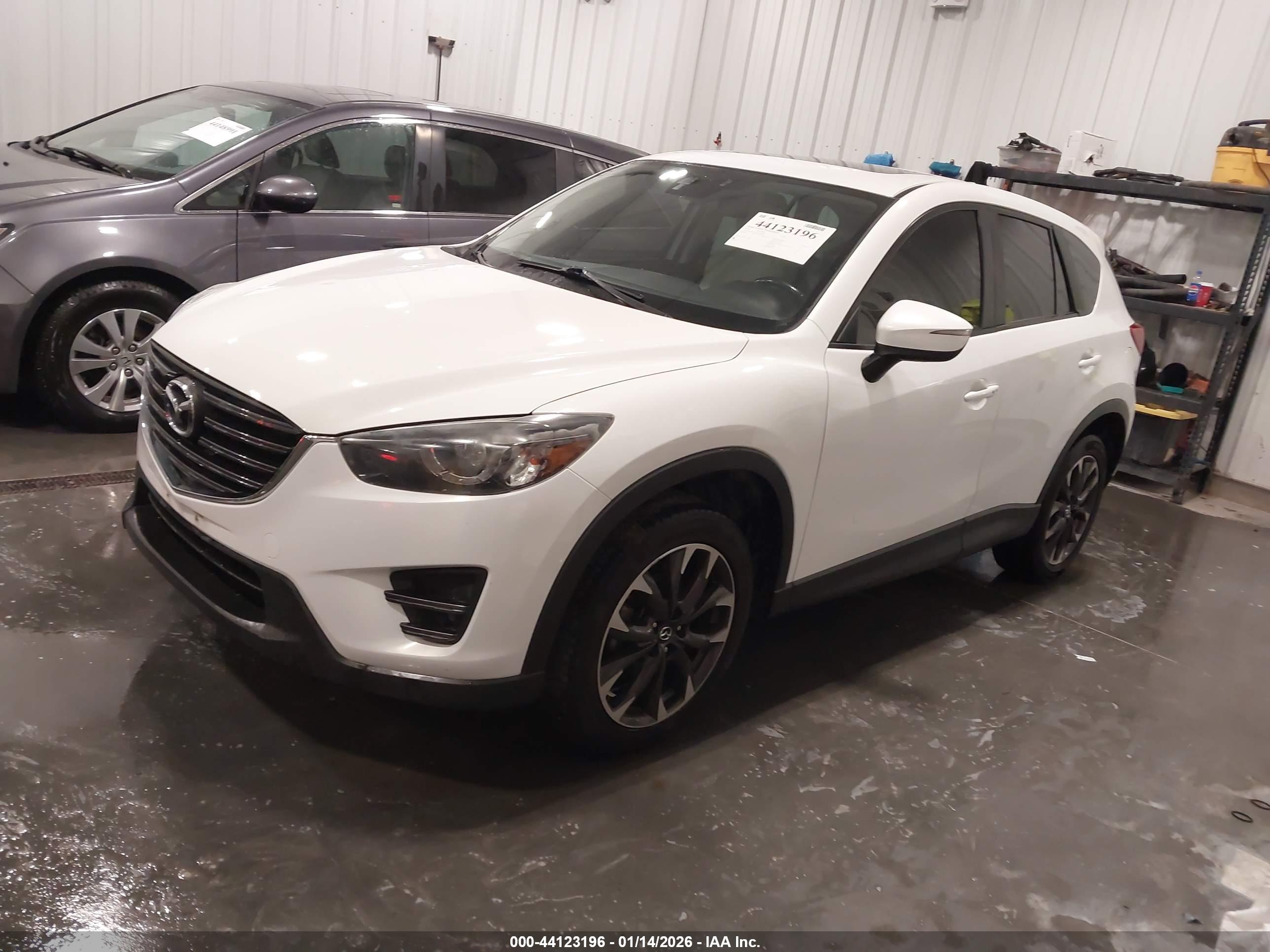 MAZDA CX-5 image 2