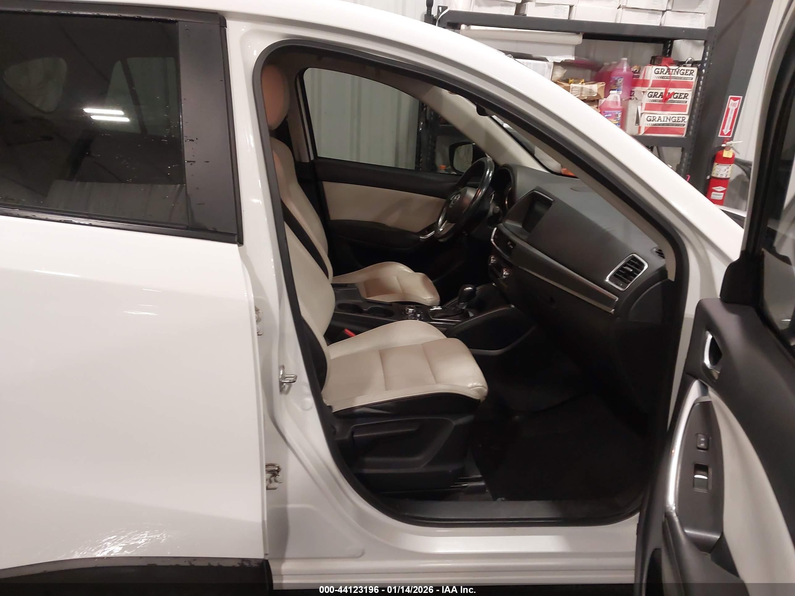 MAZDA CX-5 image 5