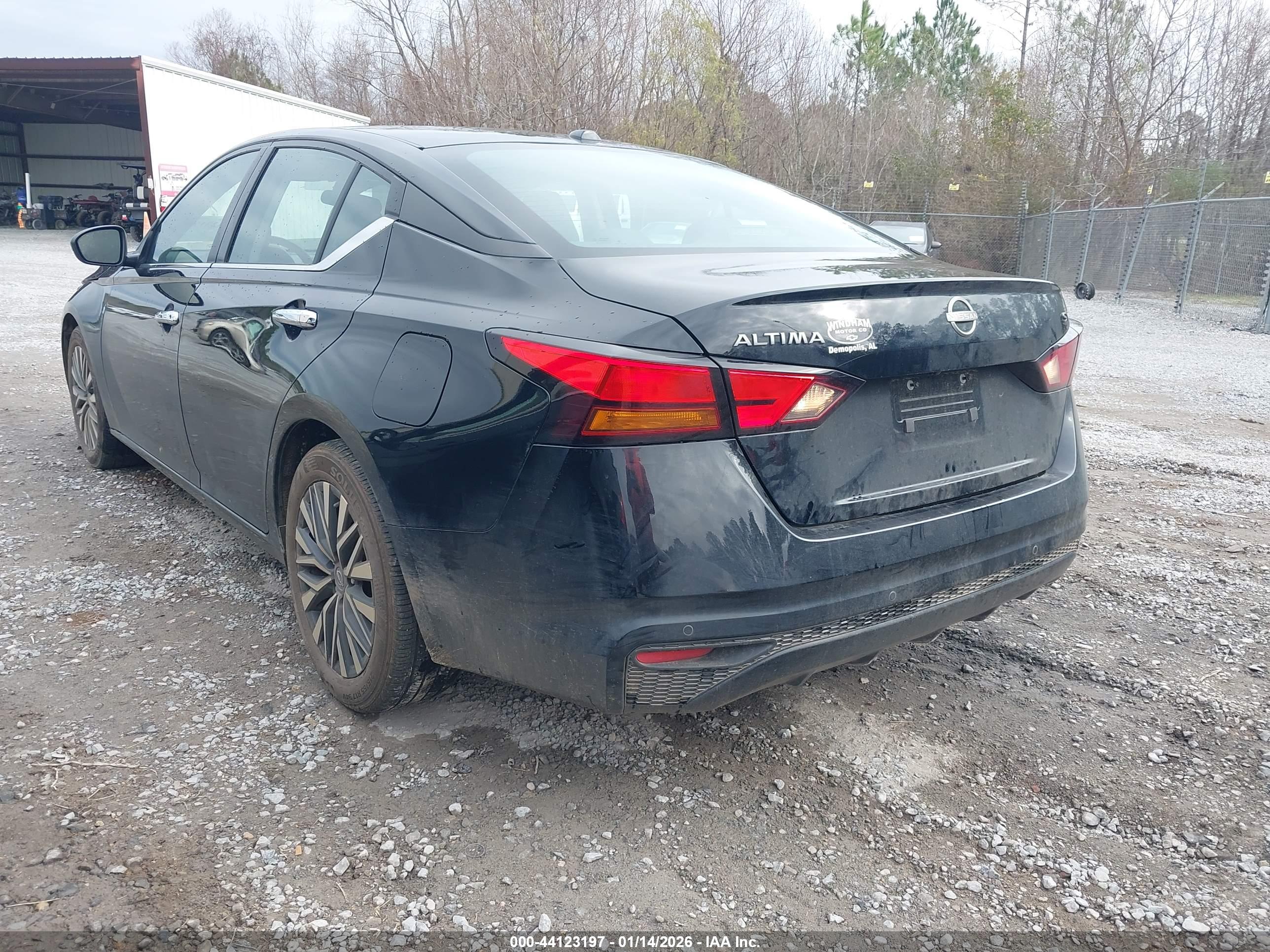 NISSAN ALTIMA image 3