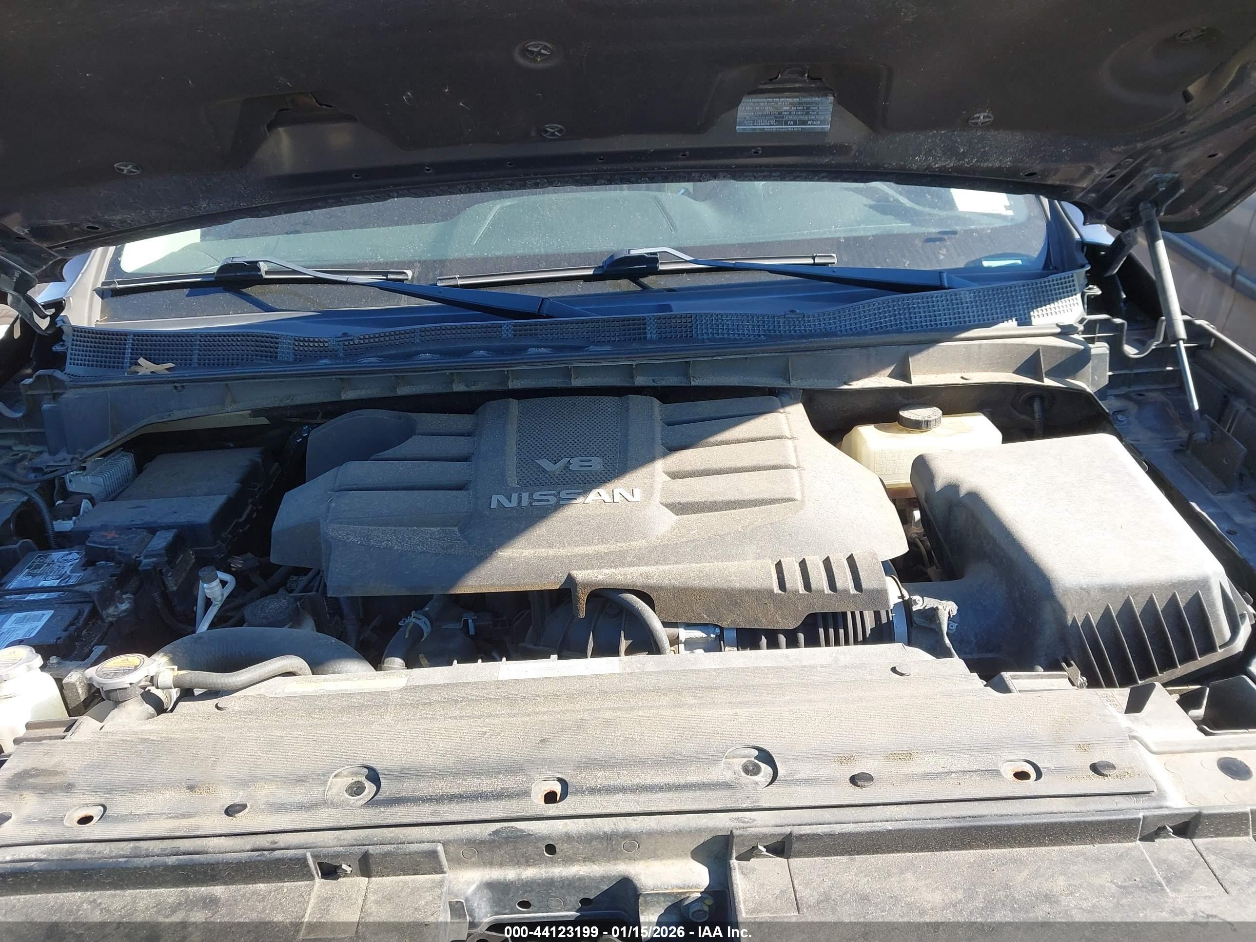 NISSAN TITAN image 10