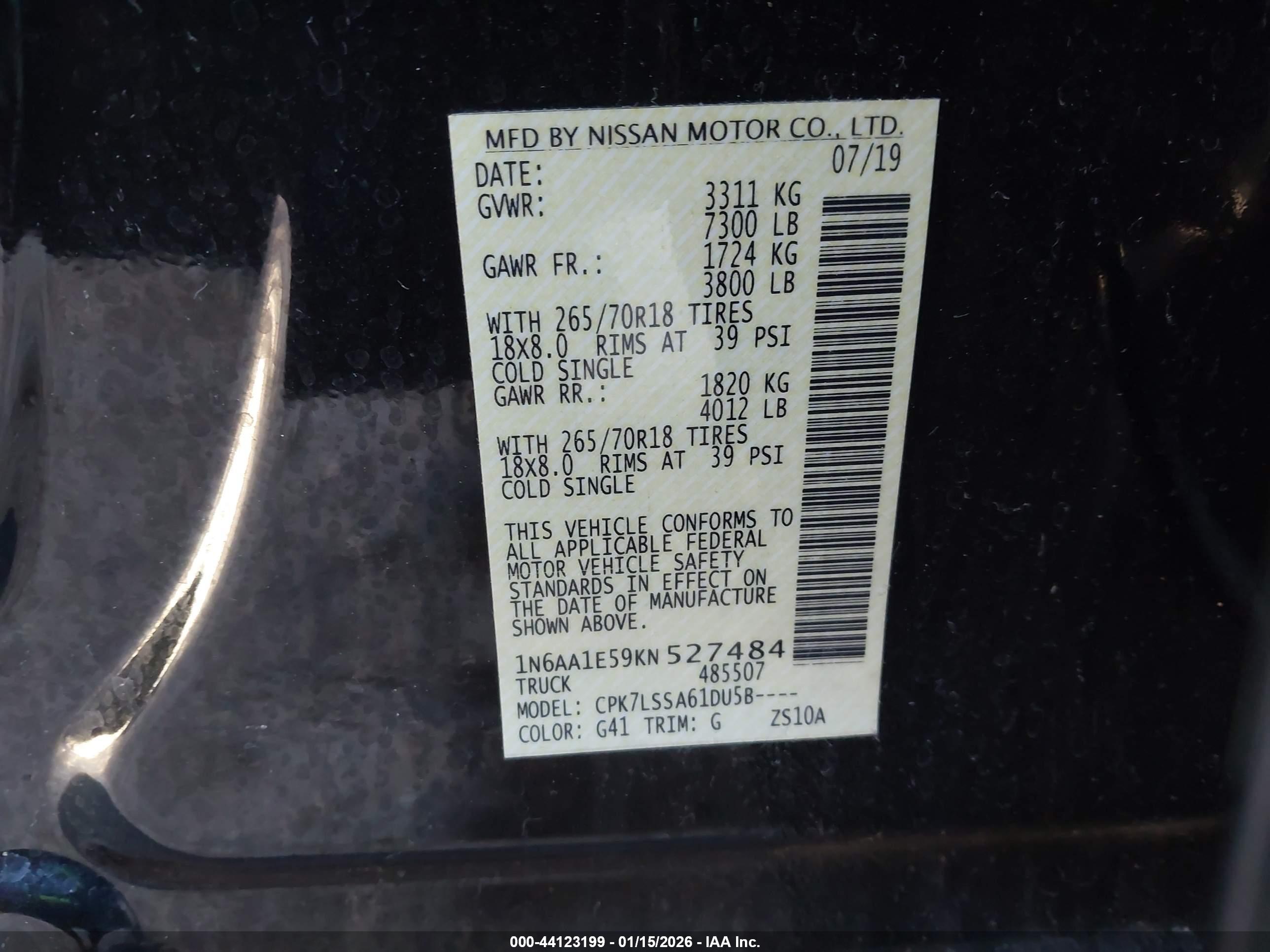 NISSAN TITAN image 9