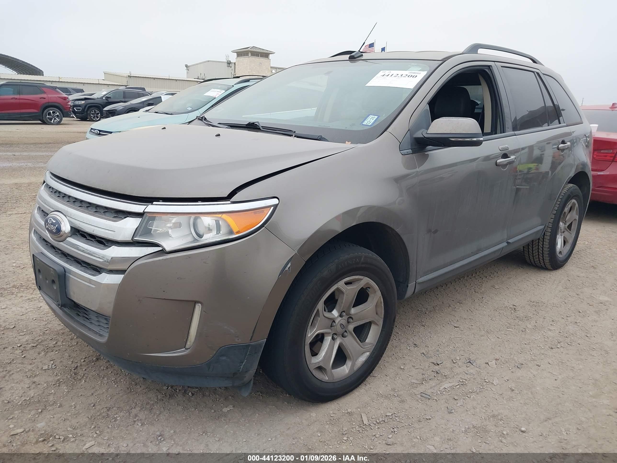 FORD EDGE image 2