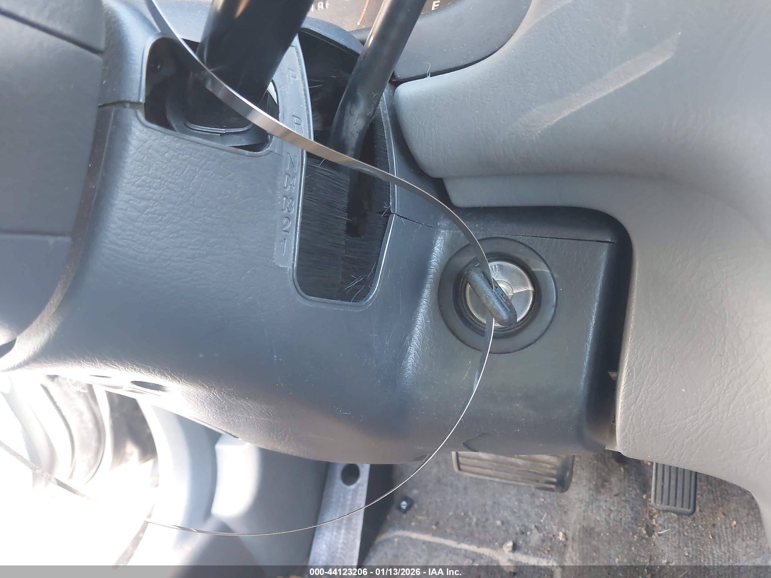 HONDA CR-V image 11