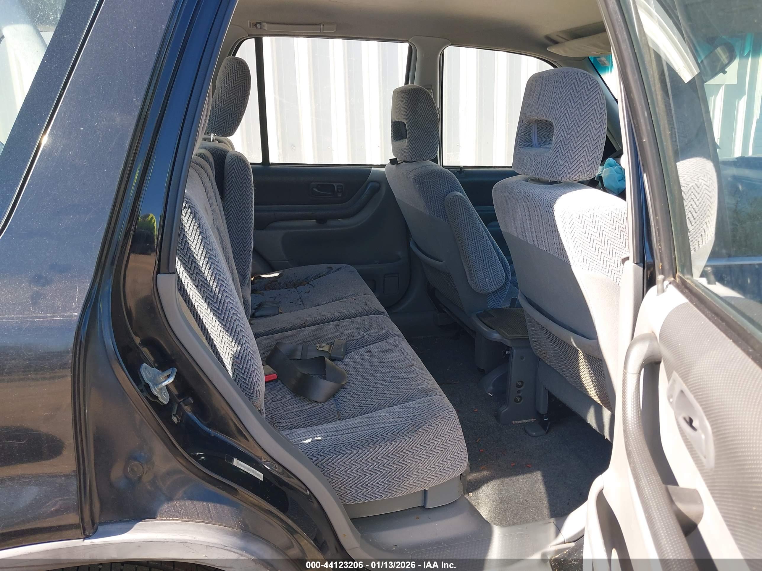 HONDA CR-V image 8