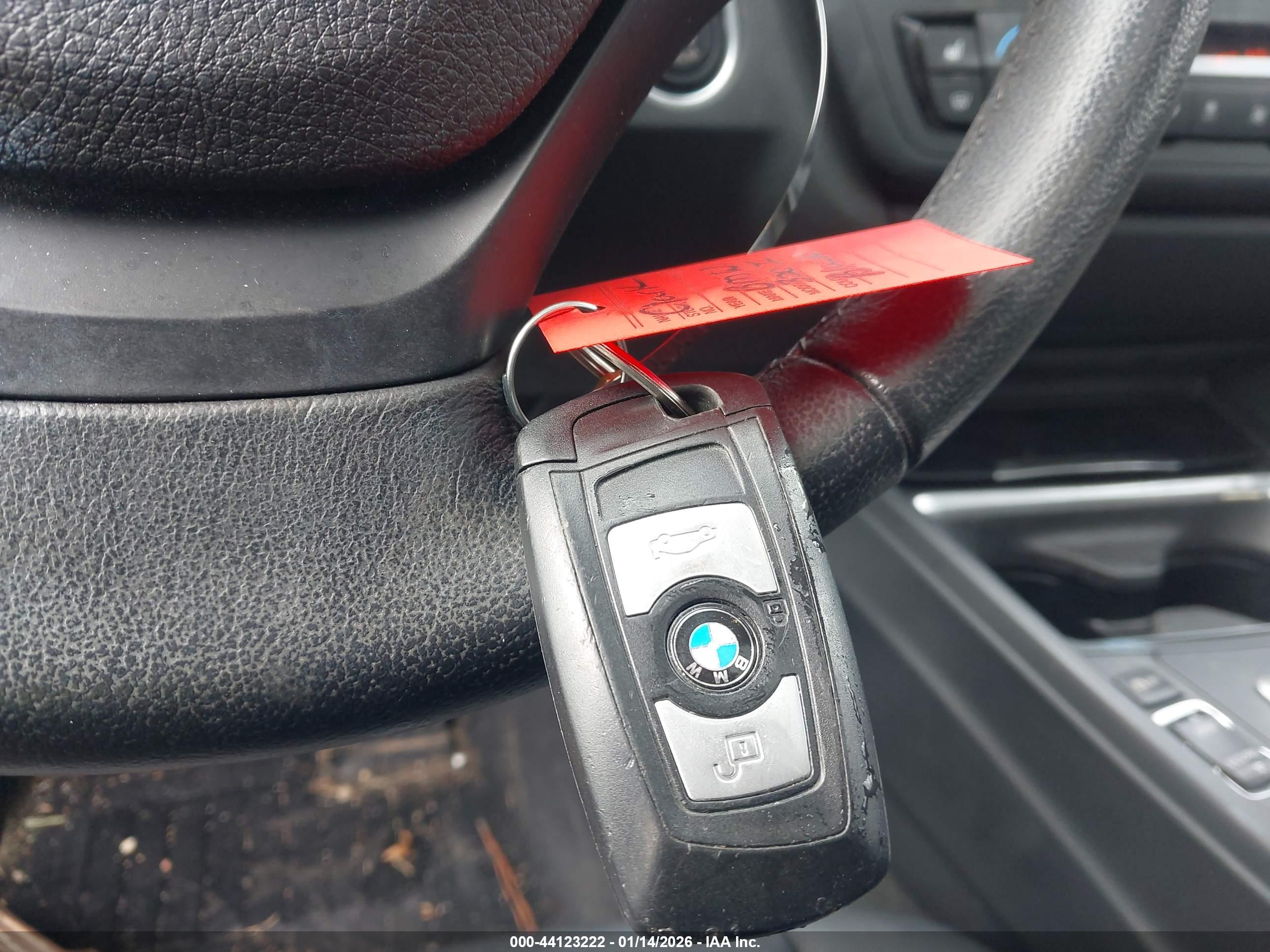 BMW 320I image 11