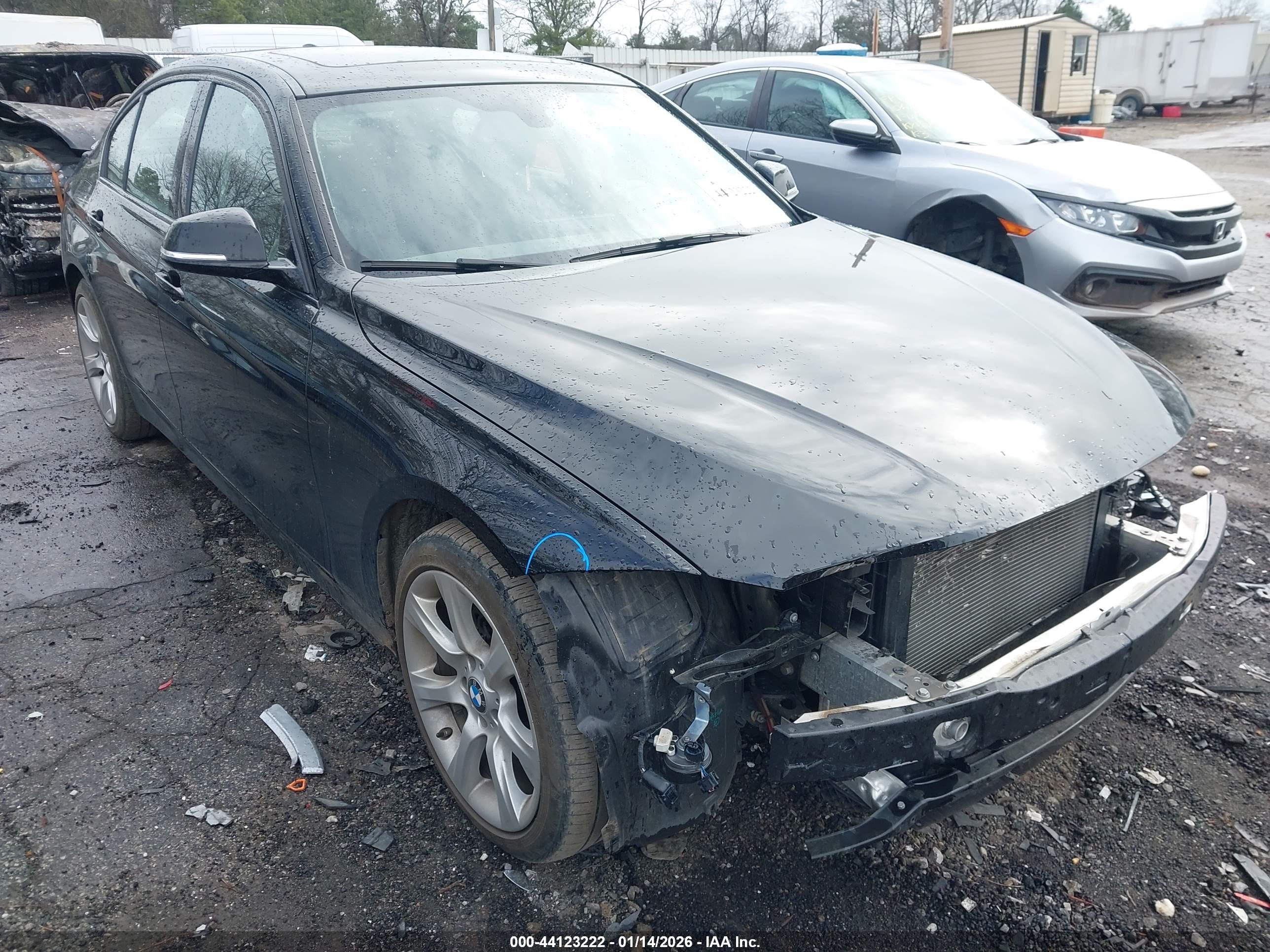 BMW 320I image 6