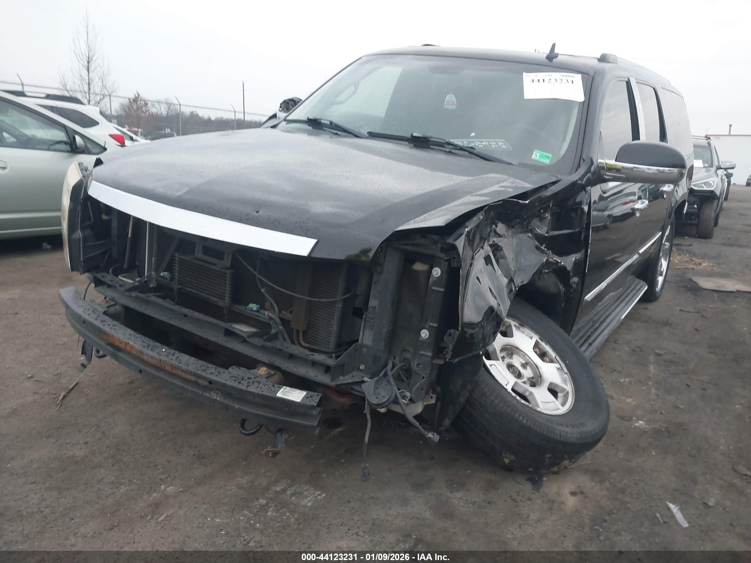 CADILLAC ESCALADE image 6