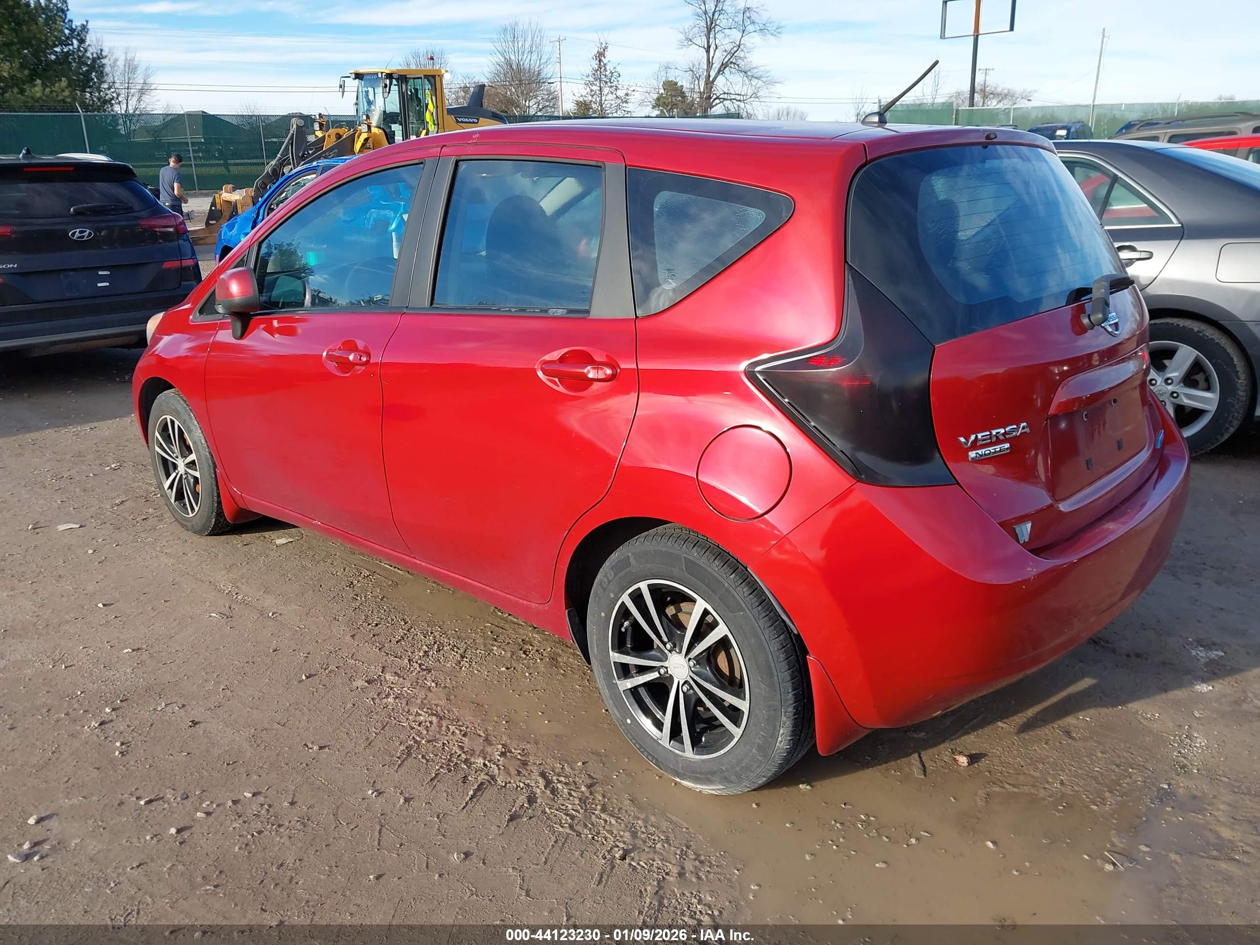 NISSAN VERSA image 3