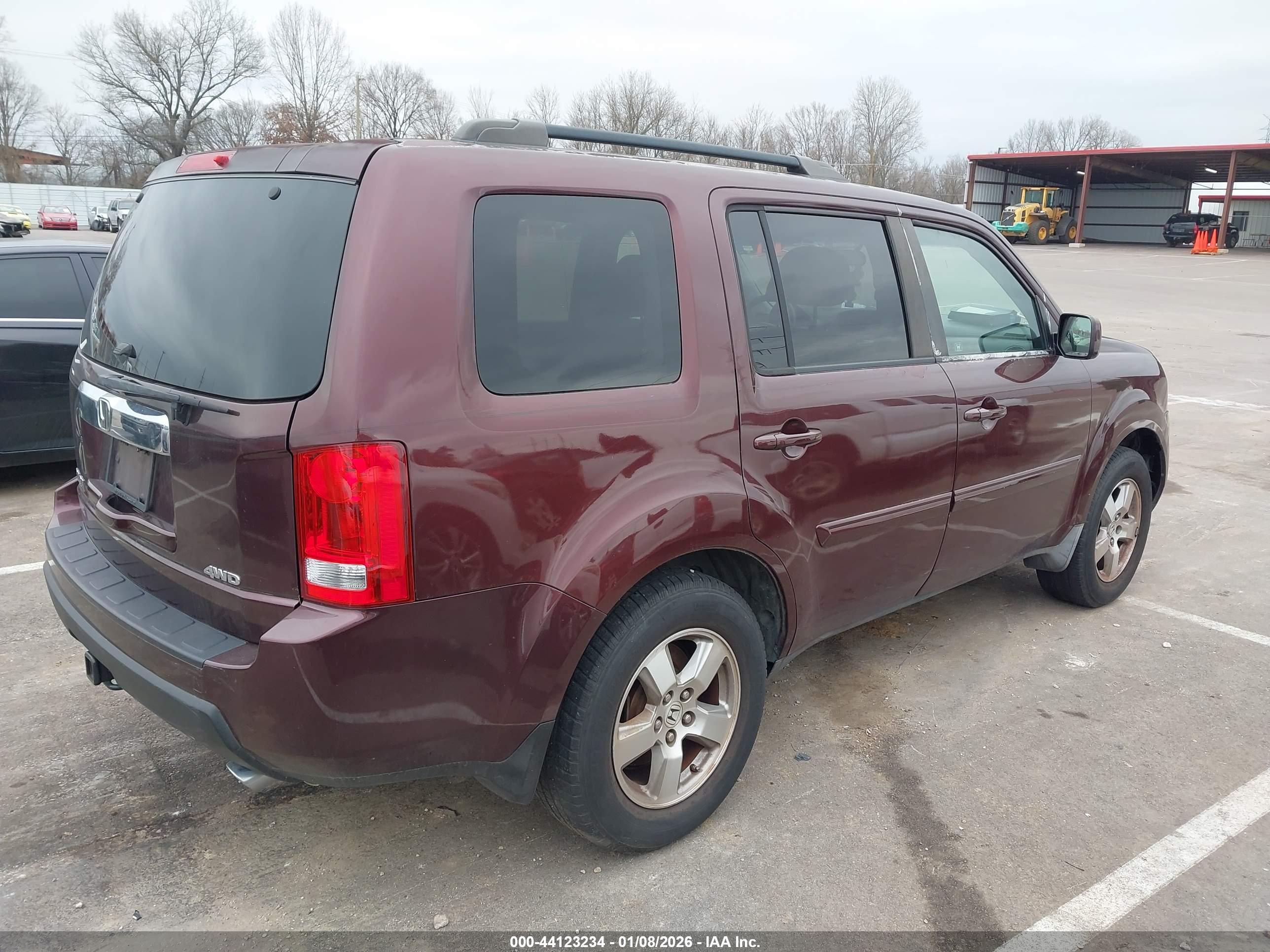 HONDA PILOT image 4