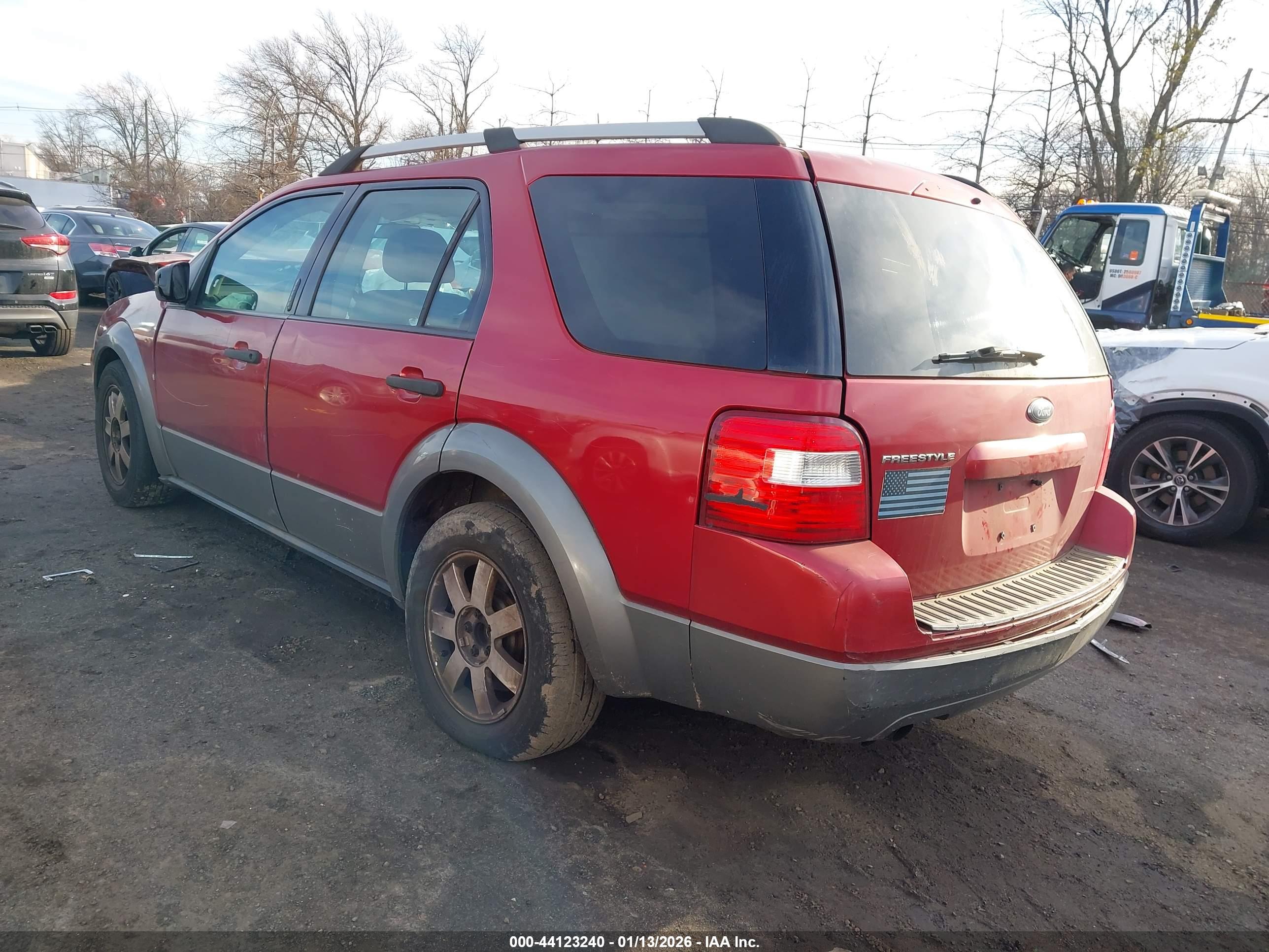FORD FREESTYLE image 3