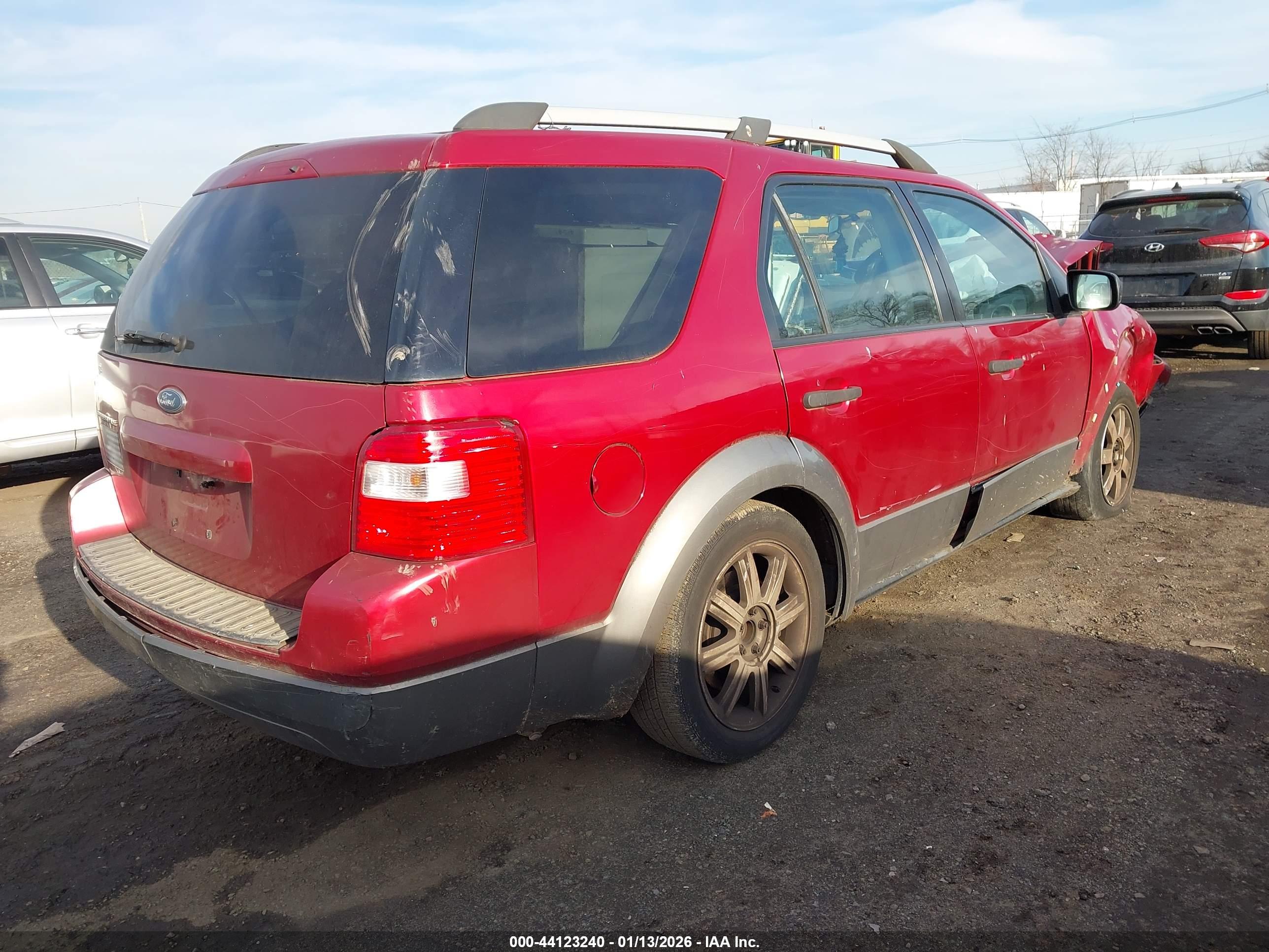 FORD FREESTYLE image 4