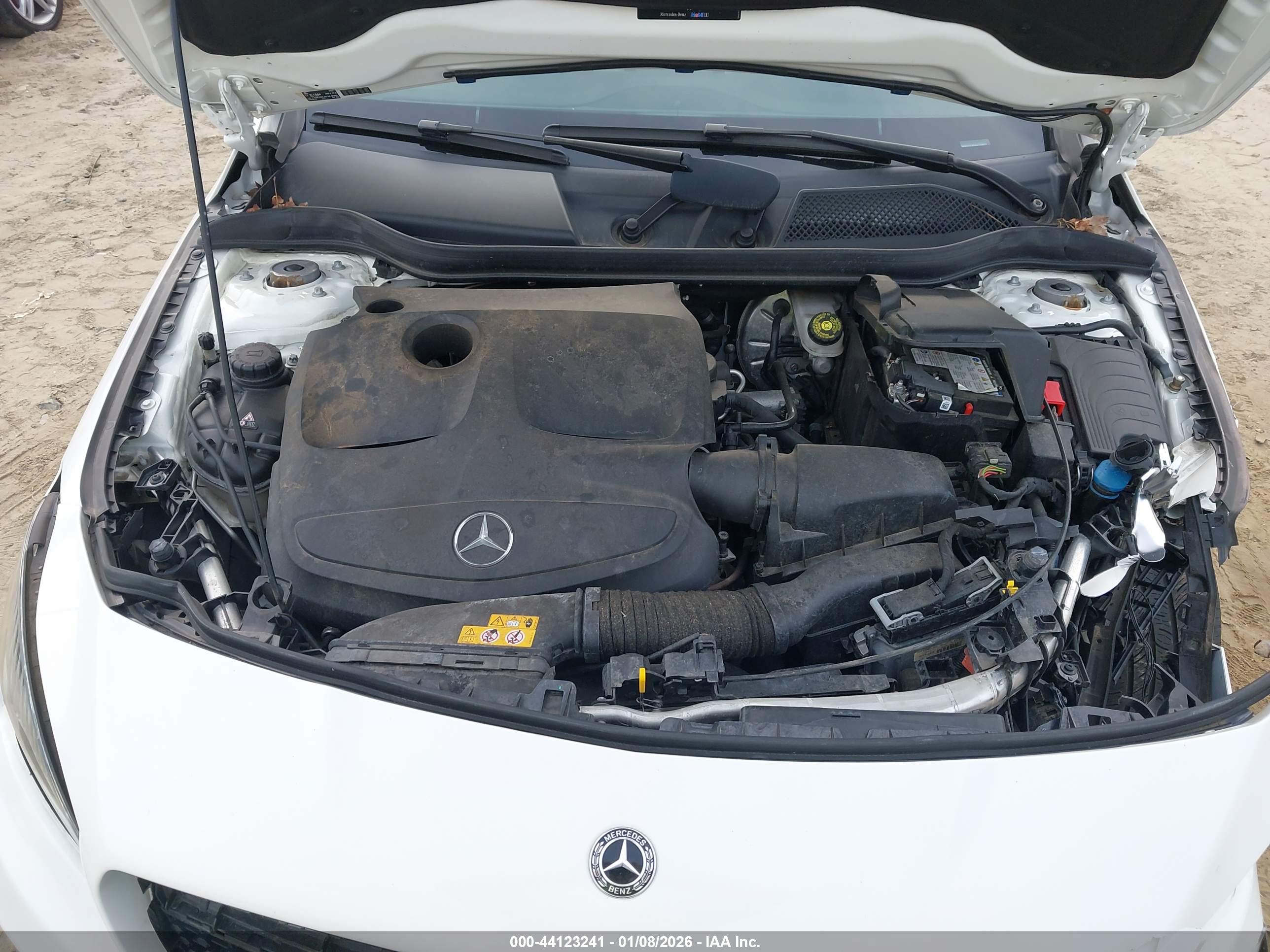 MERCEDES-BENZ CLA image 10