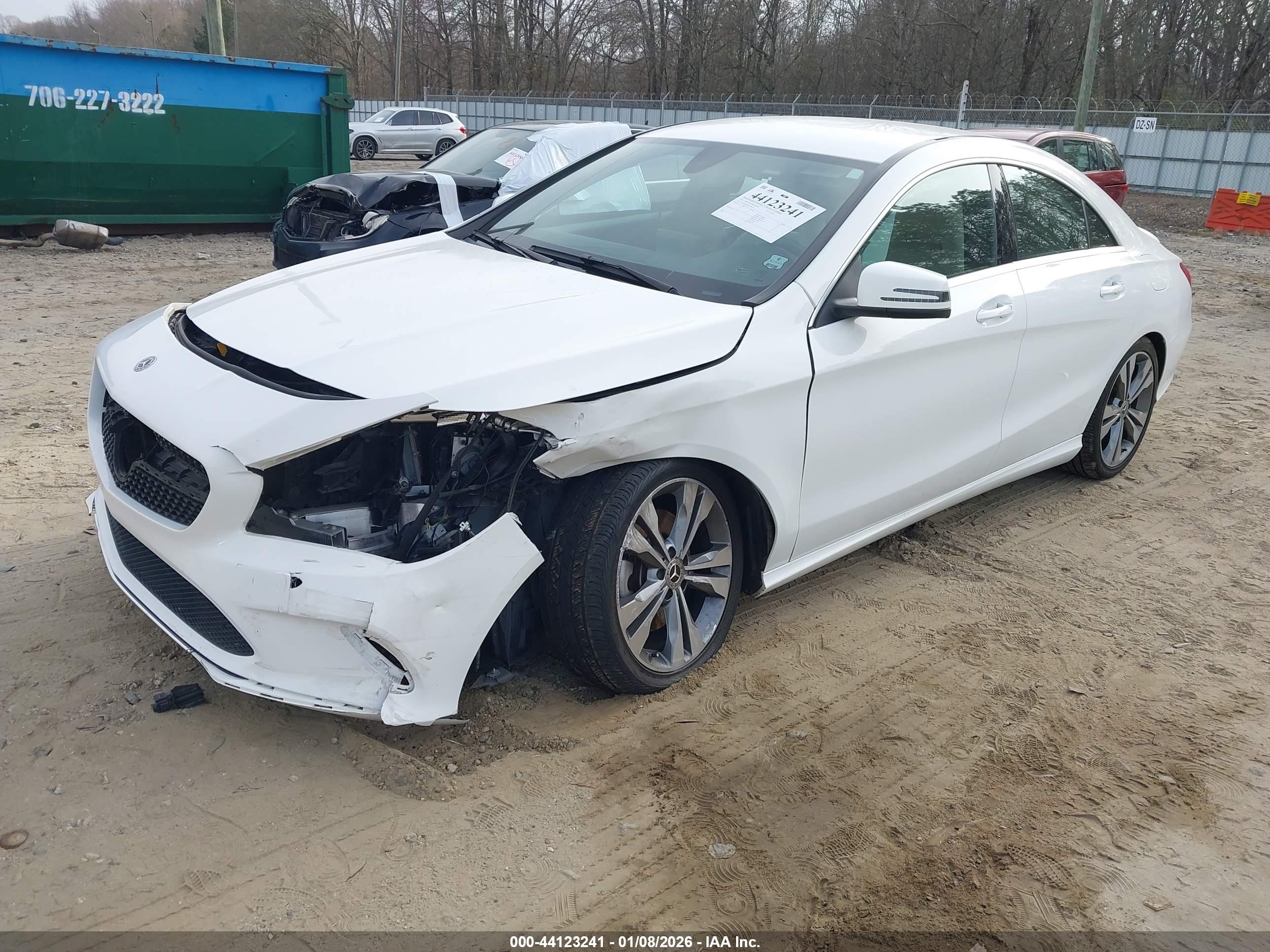 MERCEDES-BENZ CLA image 2