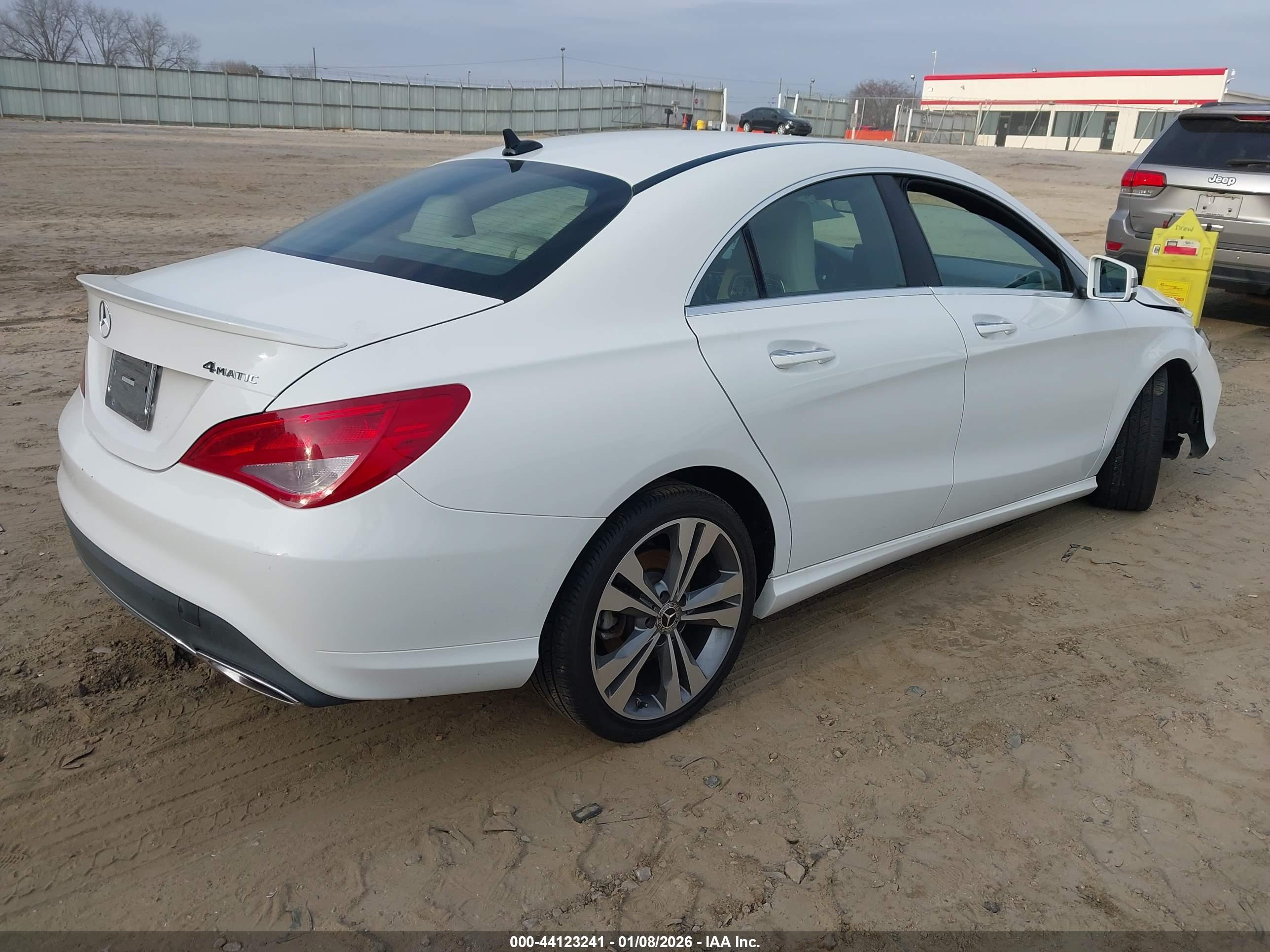 MERCEDES-BENZ CLA image 4