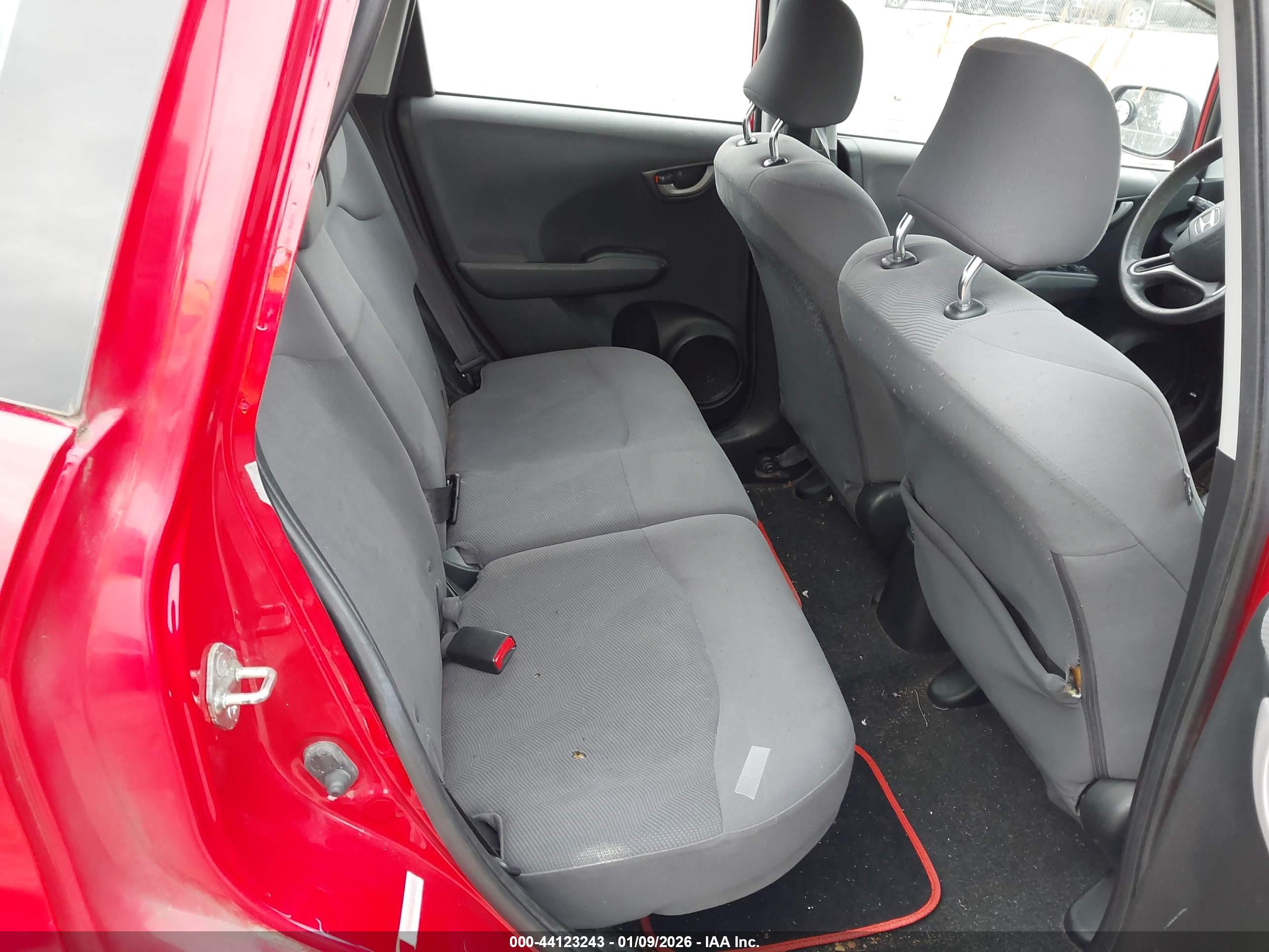 HONDA FIT image 8