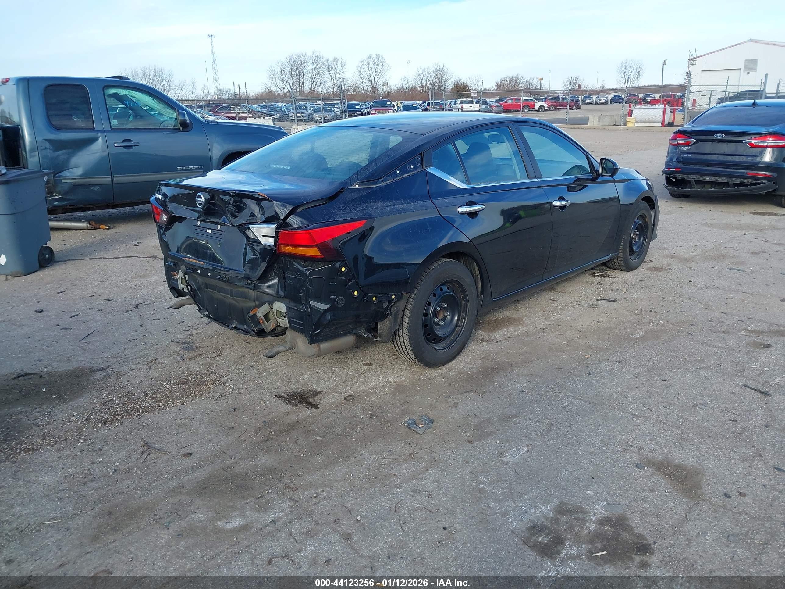 NISSAN ALTIMA image 4