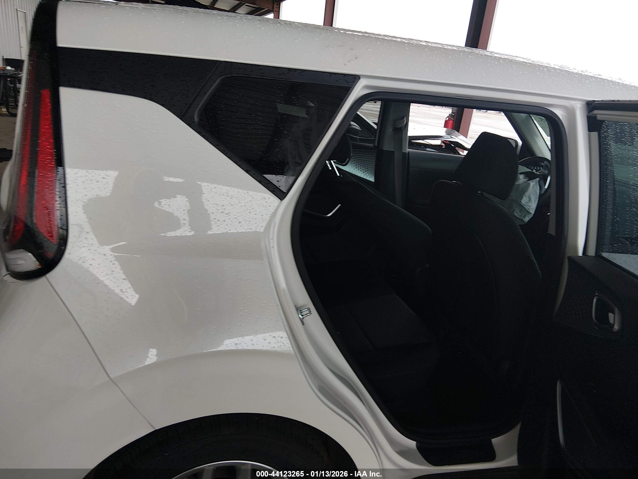 KIA SOUL image 8