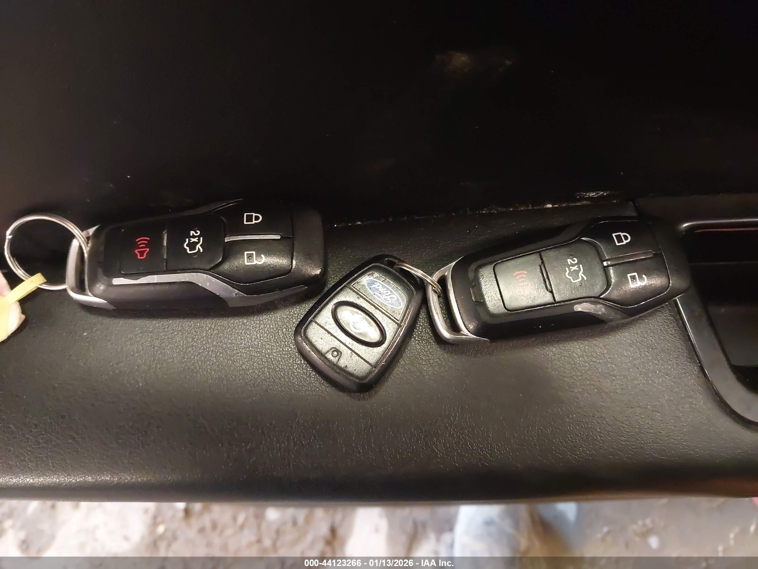 FORD EDGE image 11
