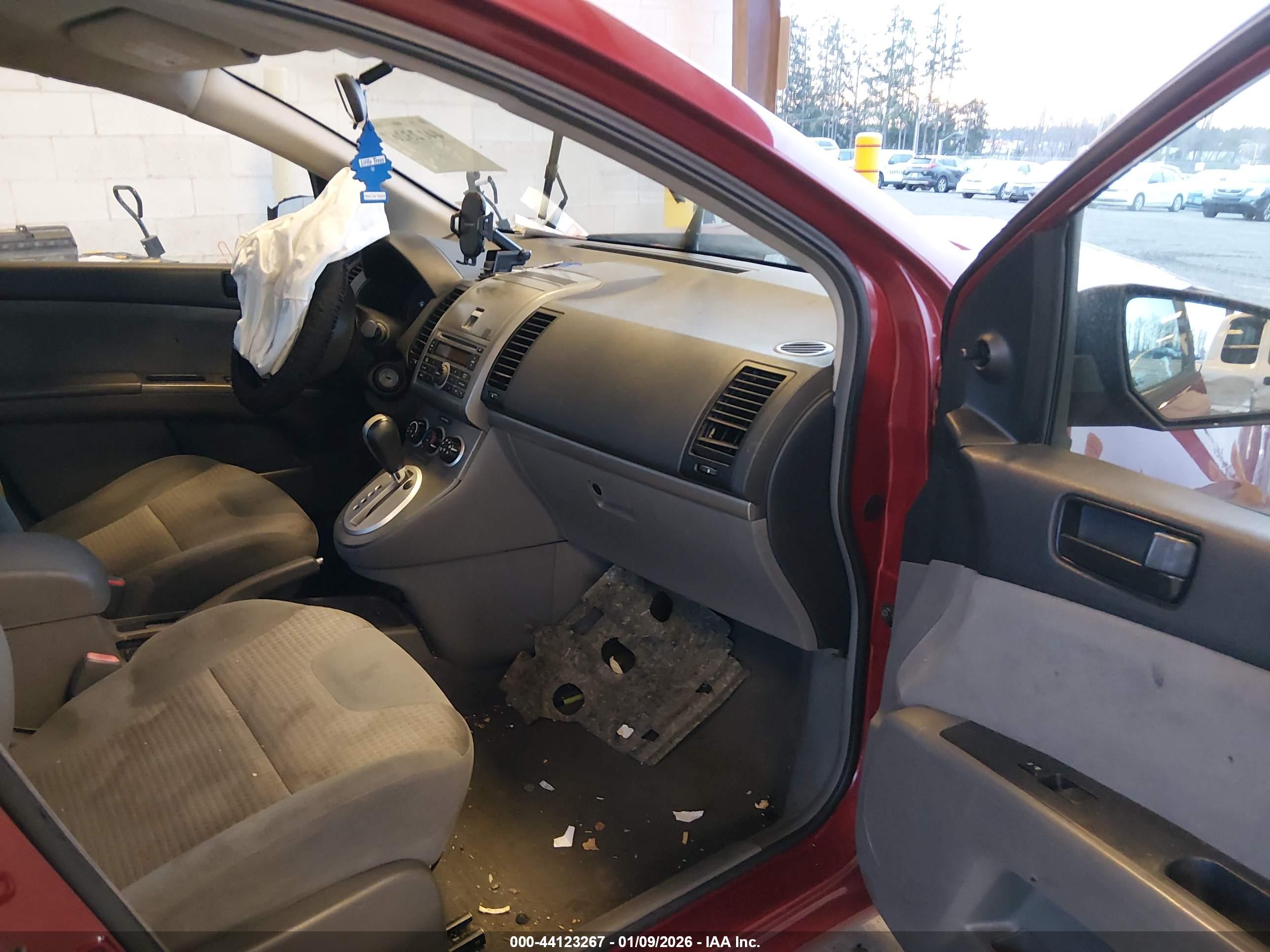 NISSAN SENTRA image 5