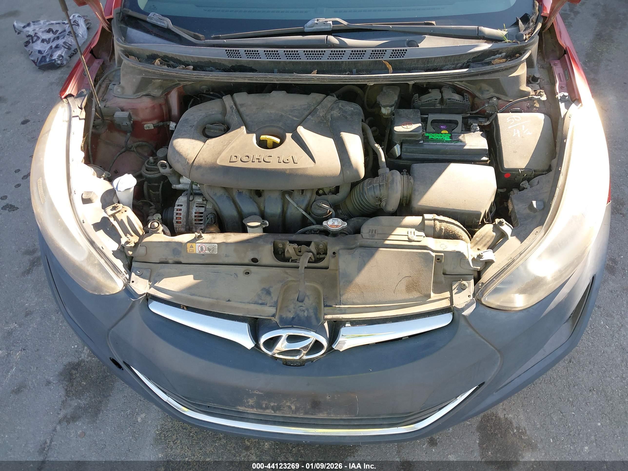 HYUNDAI ELANTRA image 10