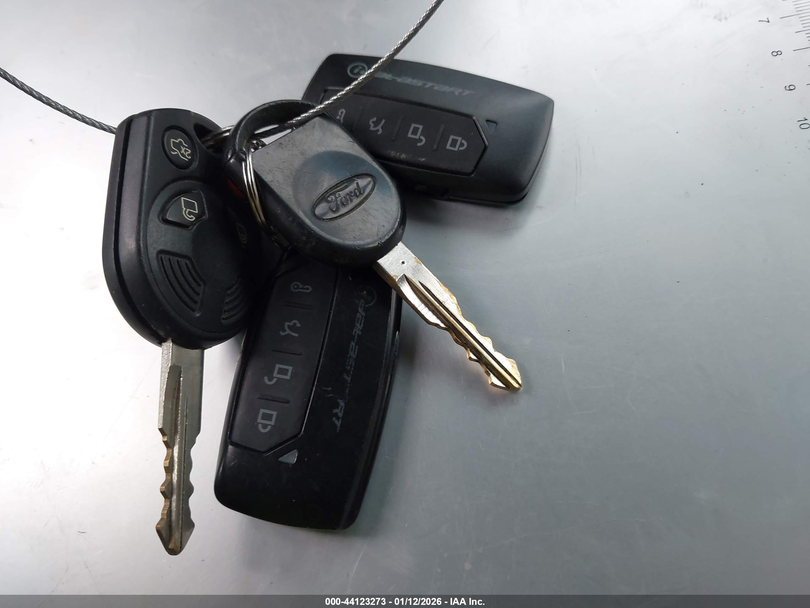 FORD FLEX image 11