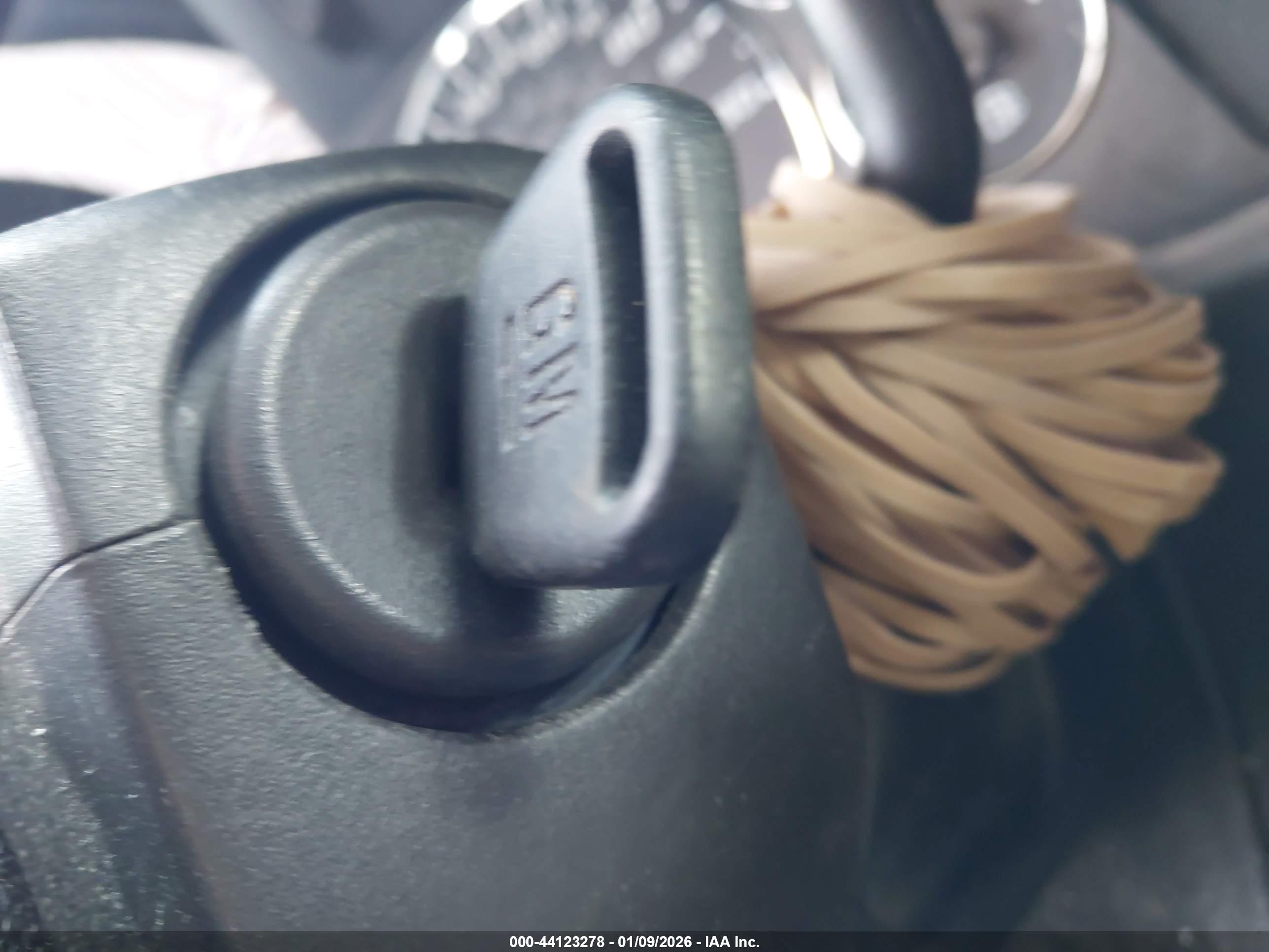 GMC SAVANA image 11