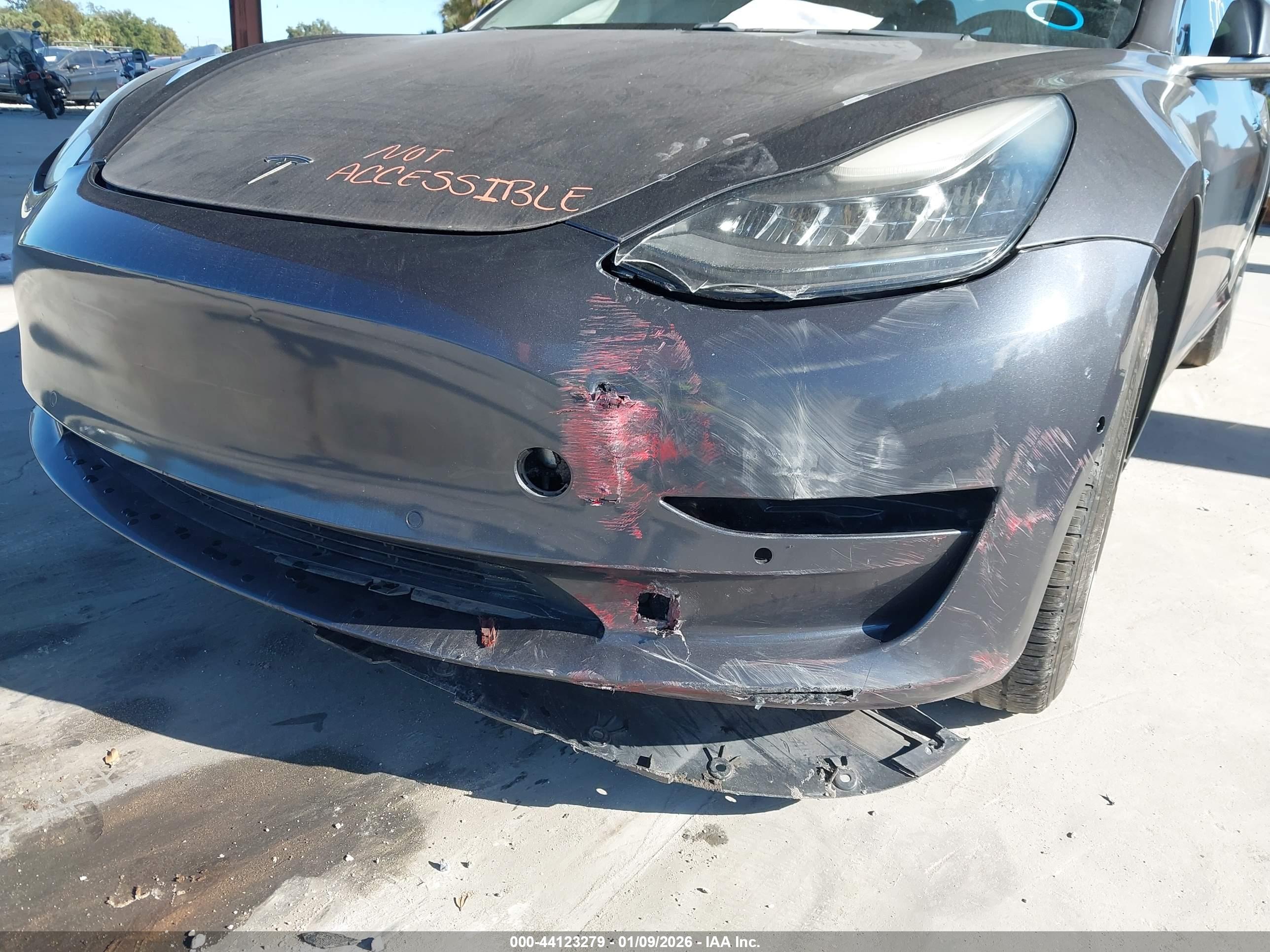 TESLA MODEL image 6