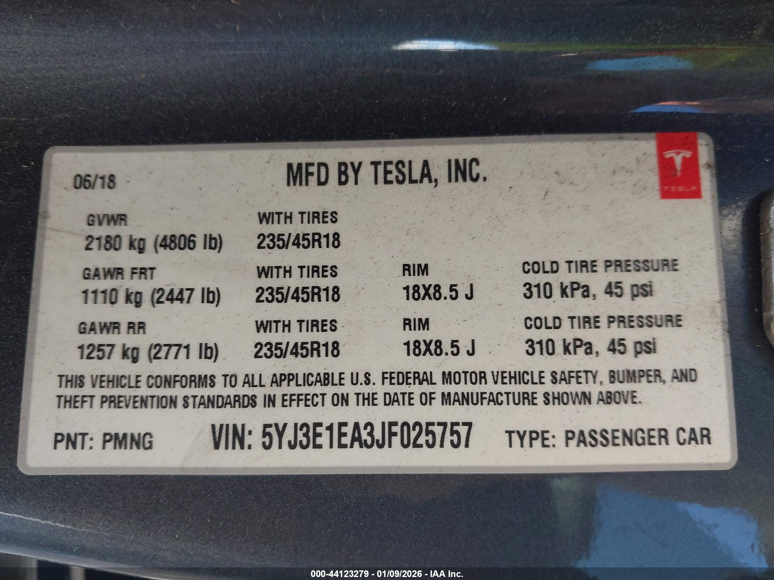 TESLA MODEL image 9