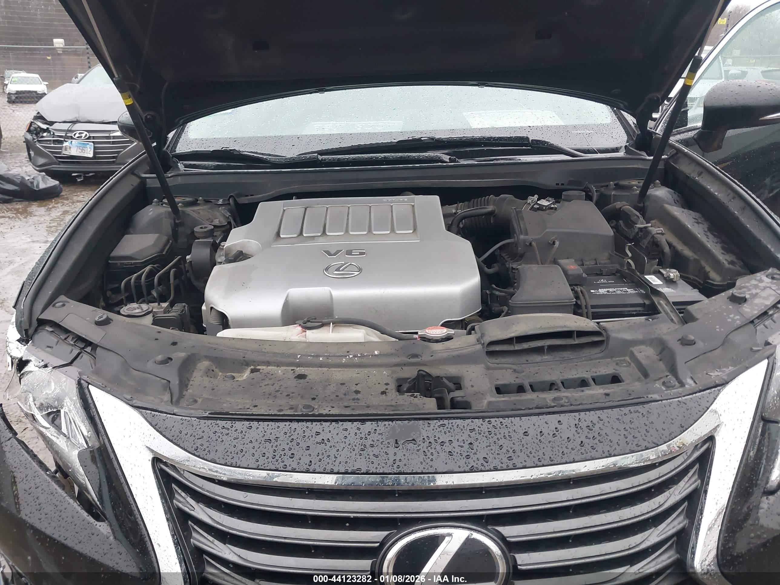 LEXUS ES image 10