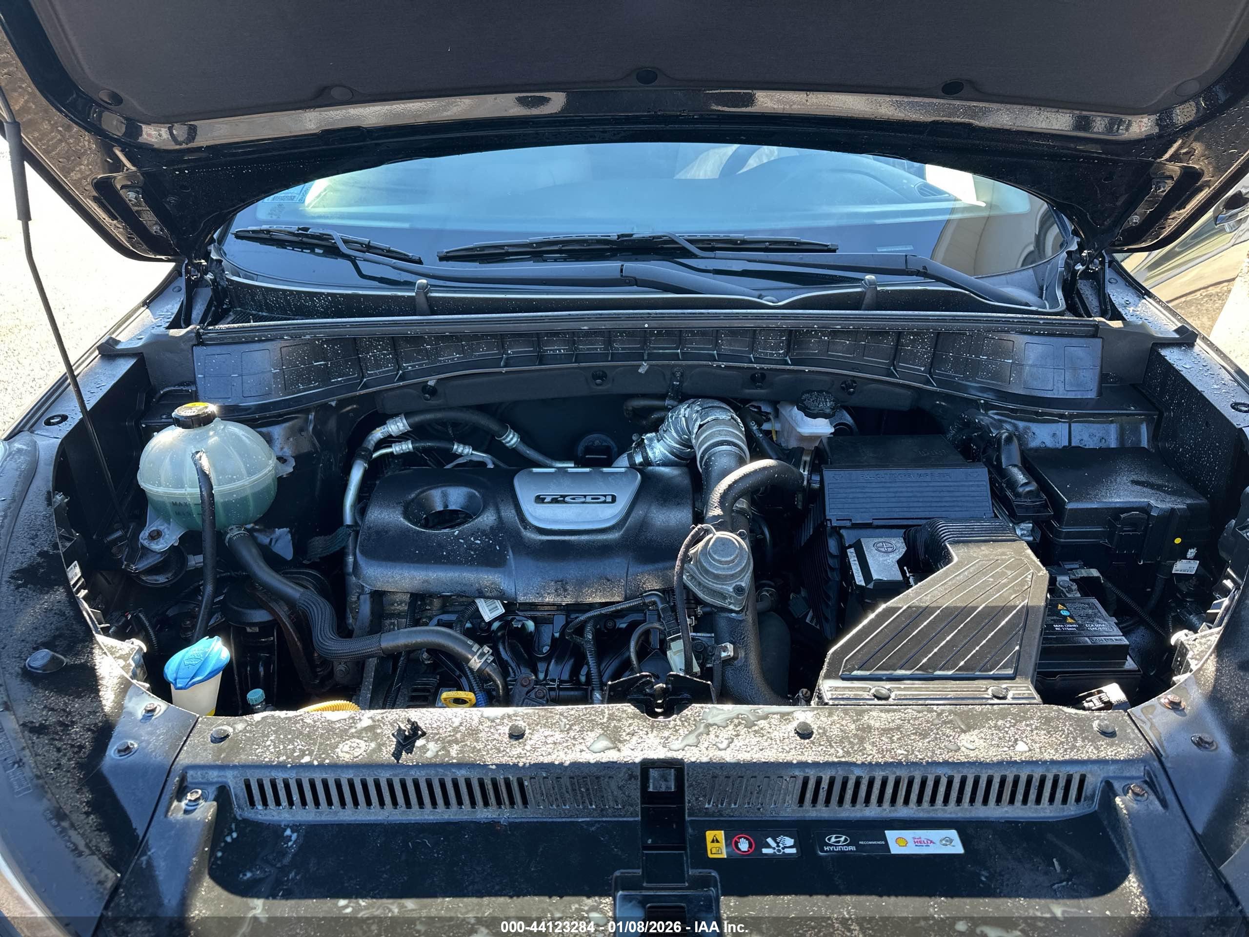 HYUNDAI TUCSON image 10