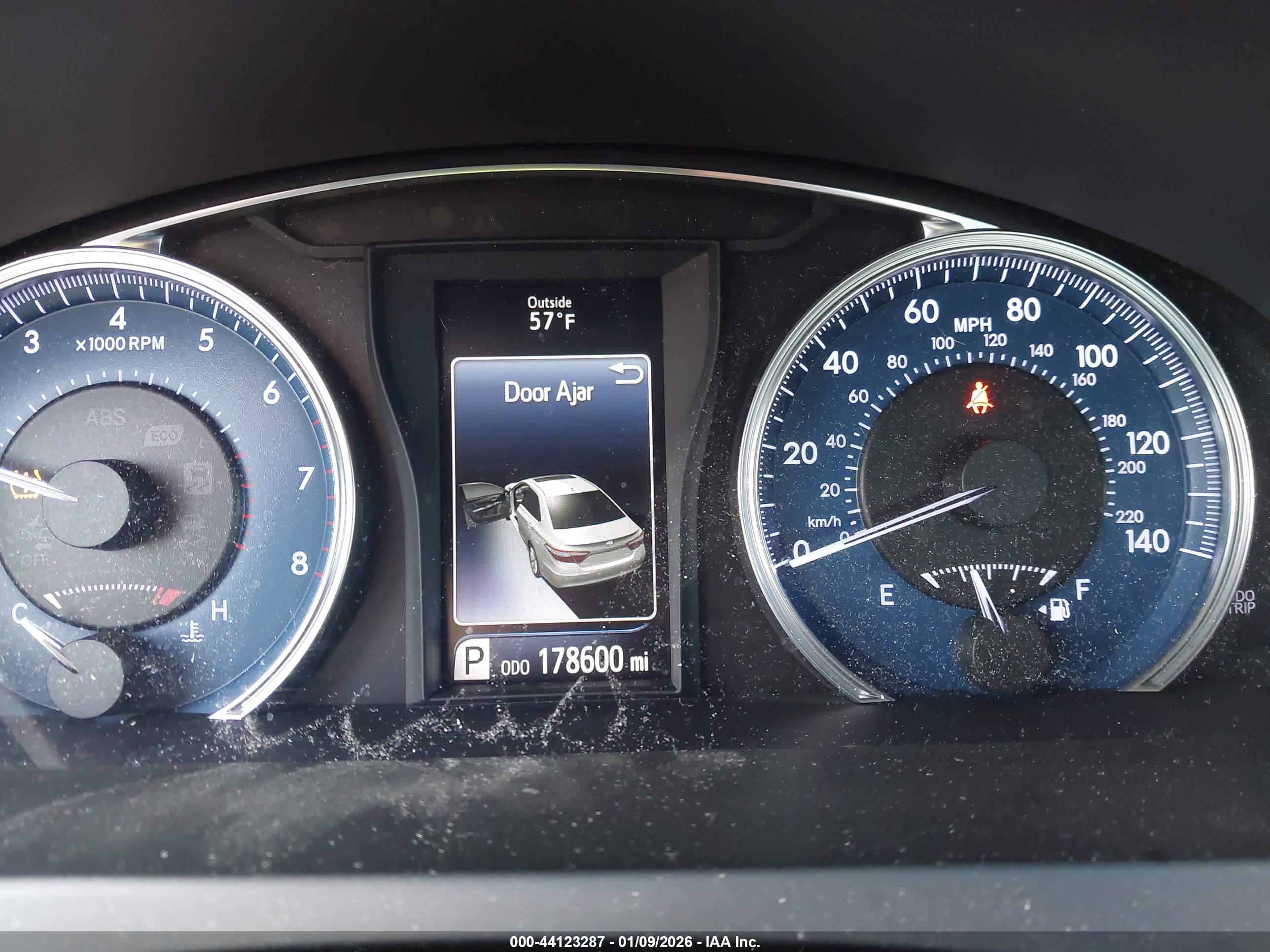 TOYOTA CAMRY image 7