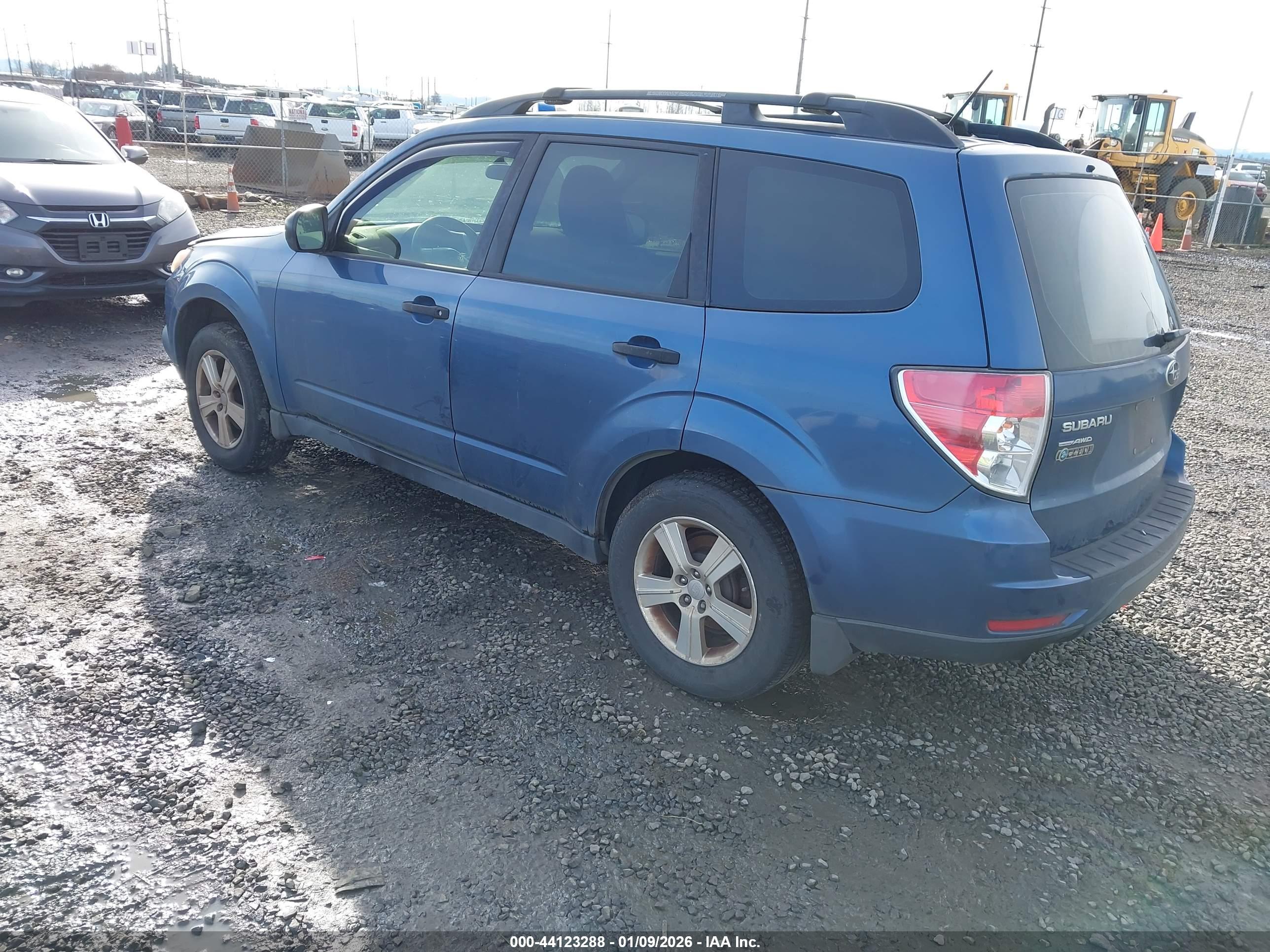 SUBARU FORESTER image 3
