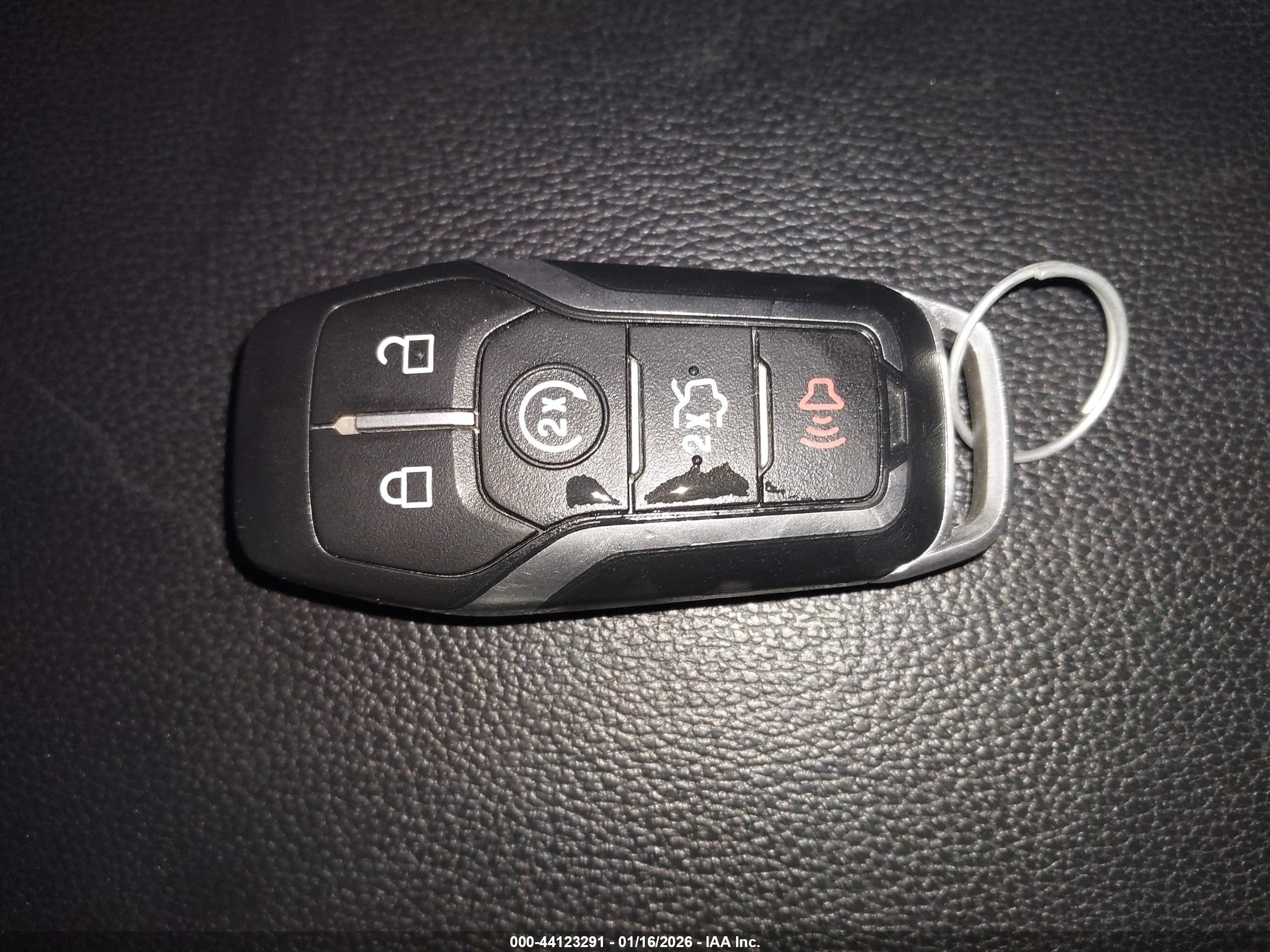 FORD EXPLORER image 11