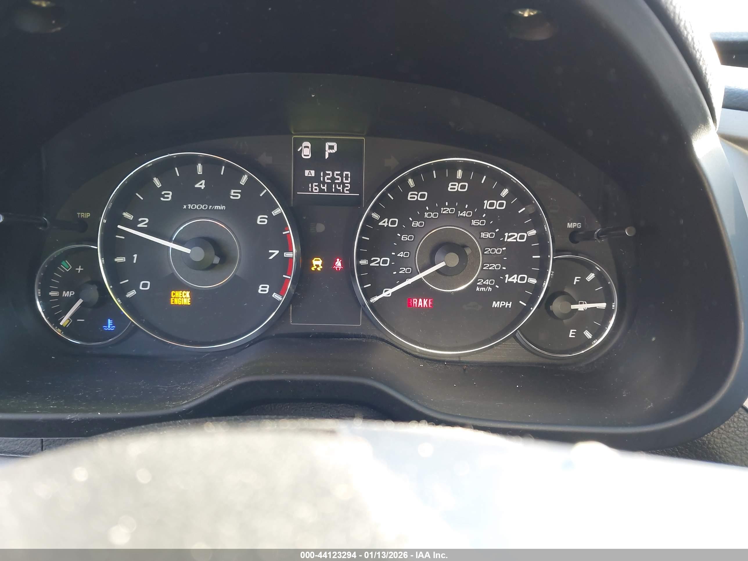 SUBARU OUTBACK image 7