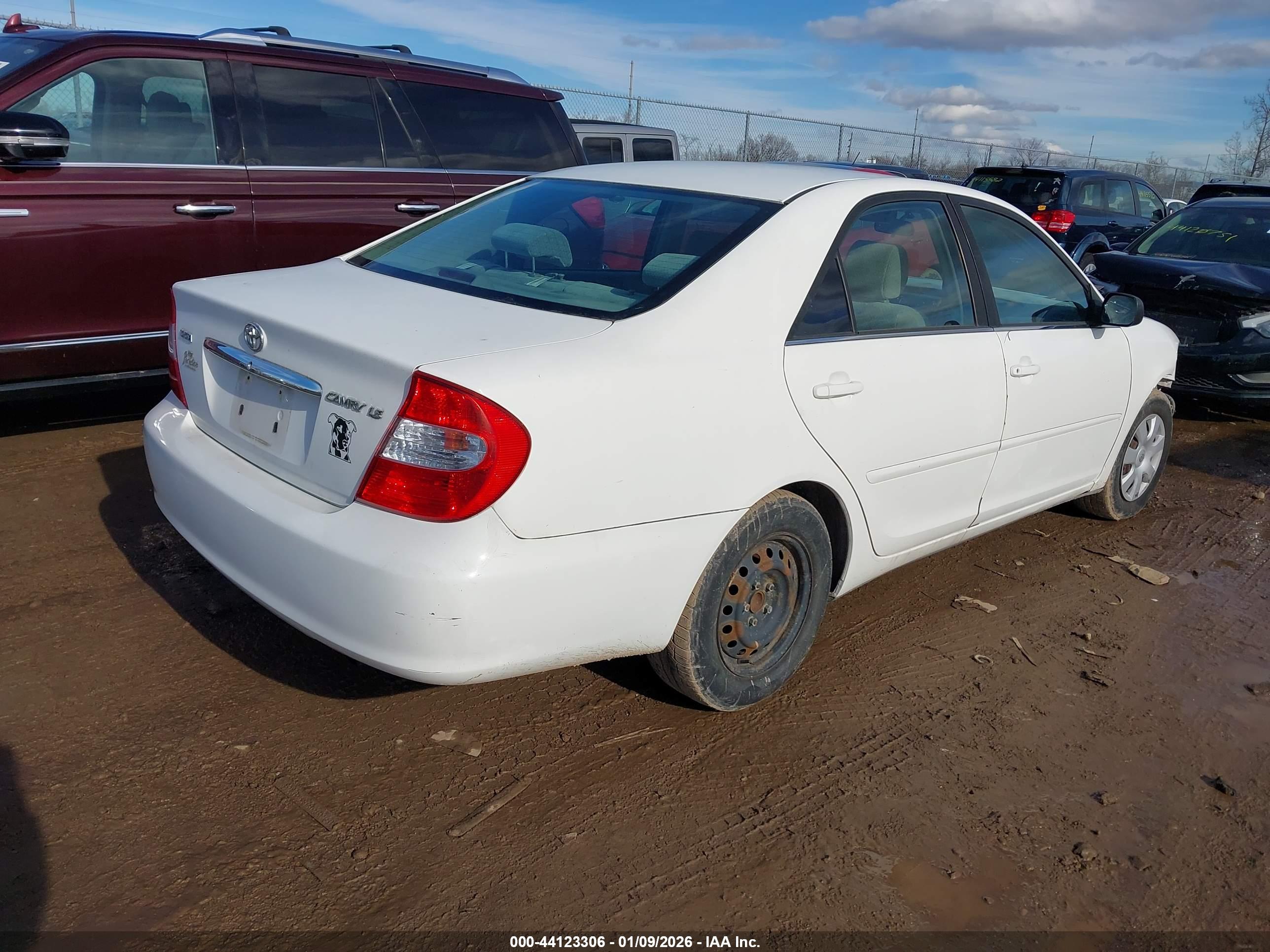 TOYOTA CAMRY image 4