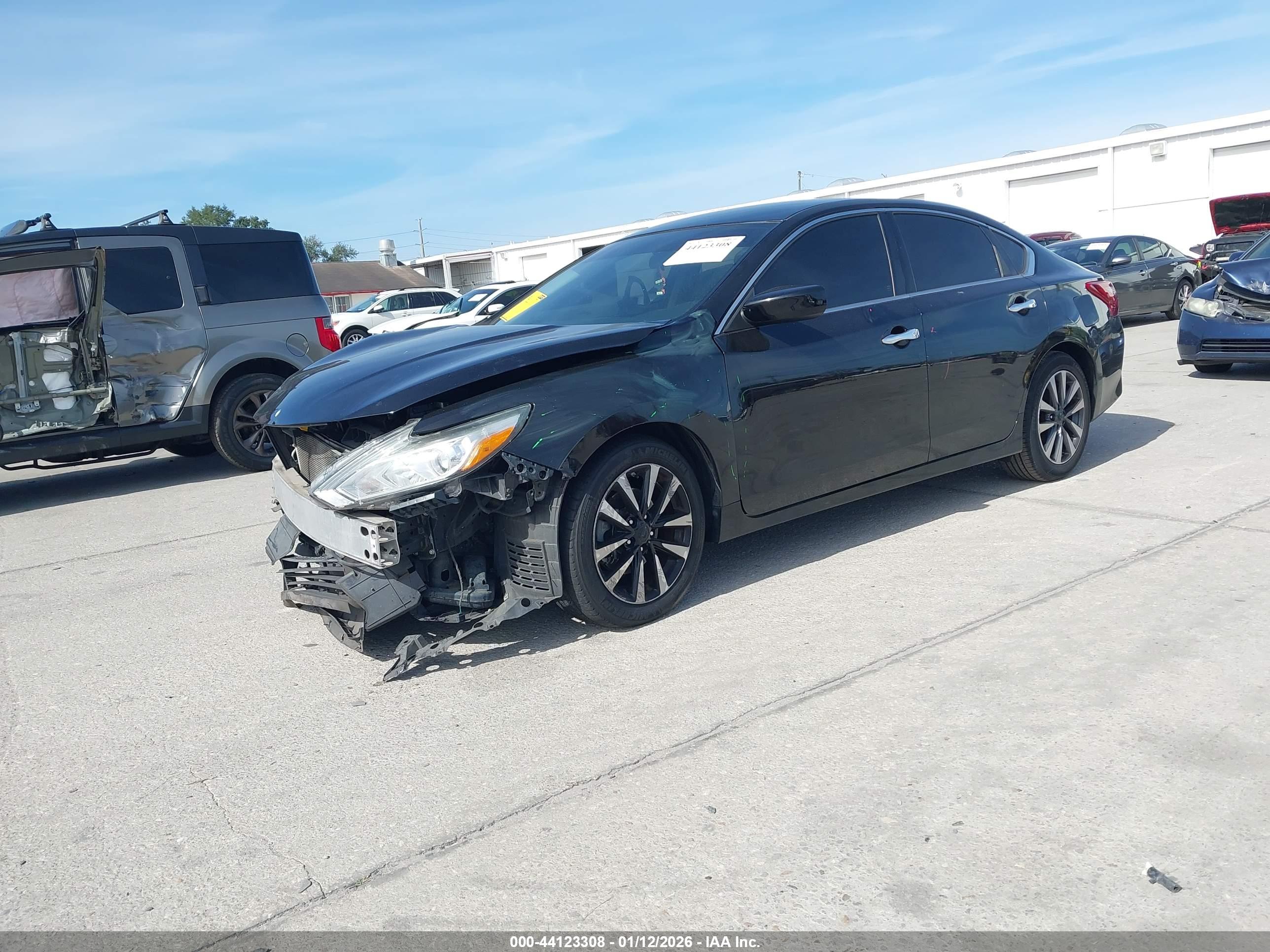 NISSAN ALTIMA image 2