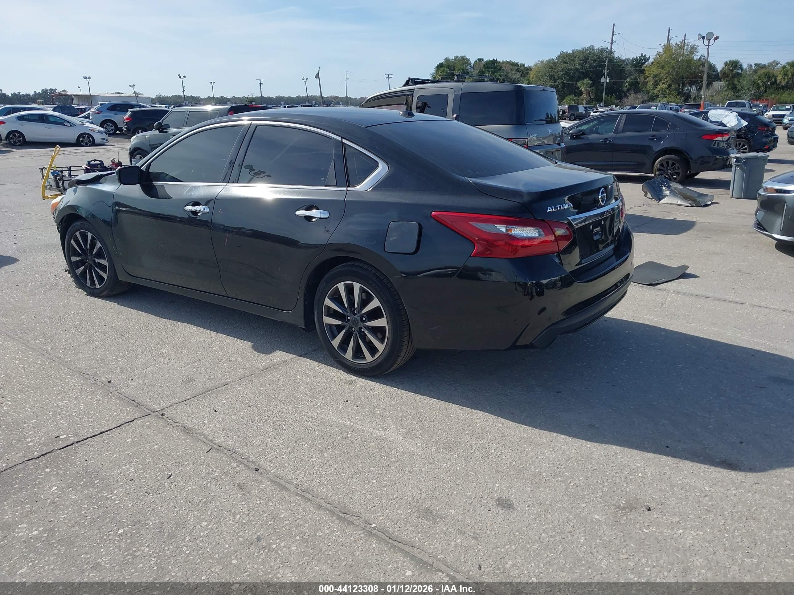 NISSAN ALTIMA image 3
