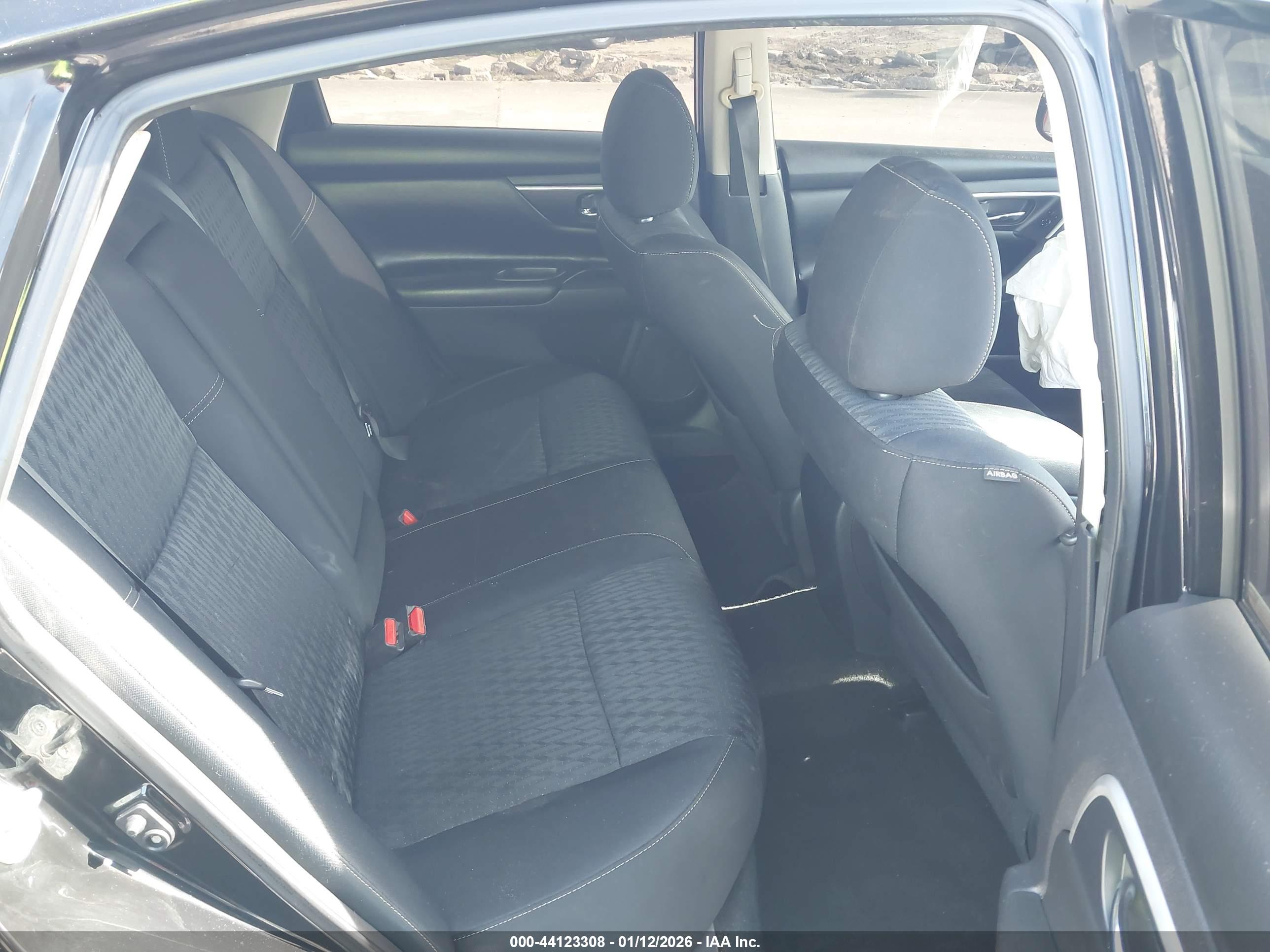 NISSAN ALTIMA image 8