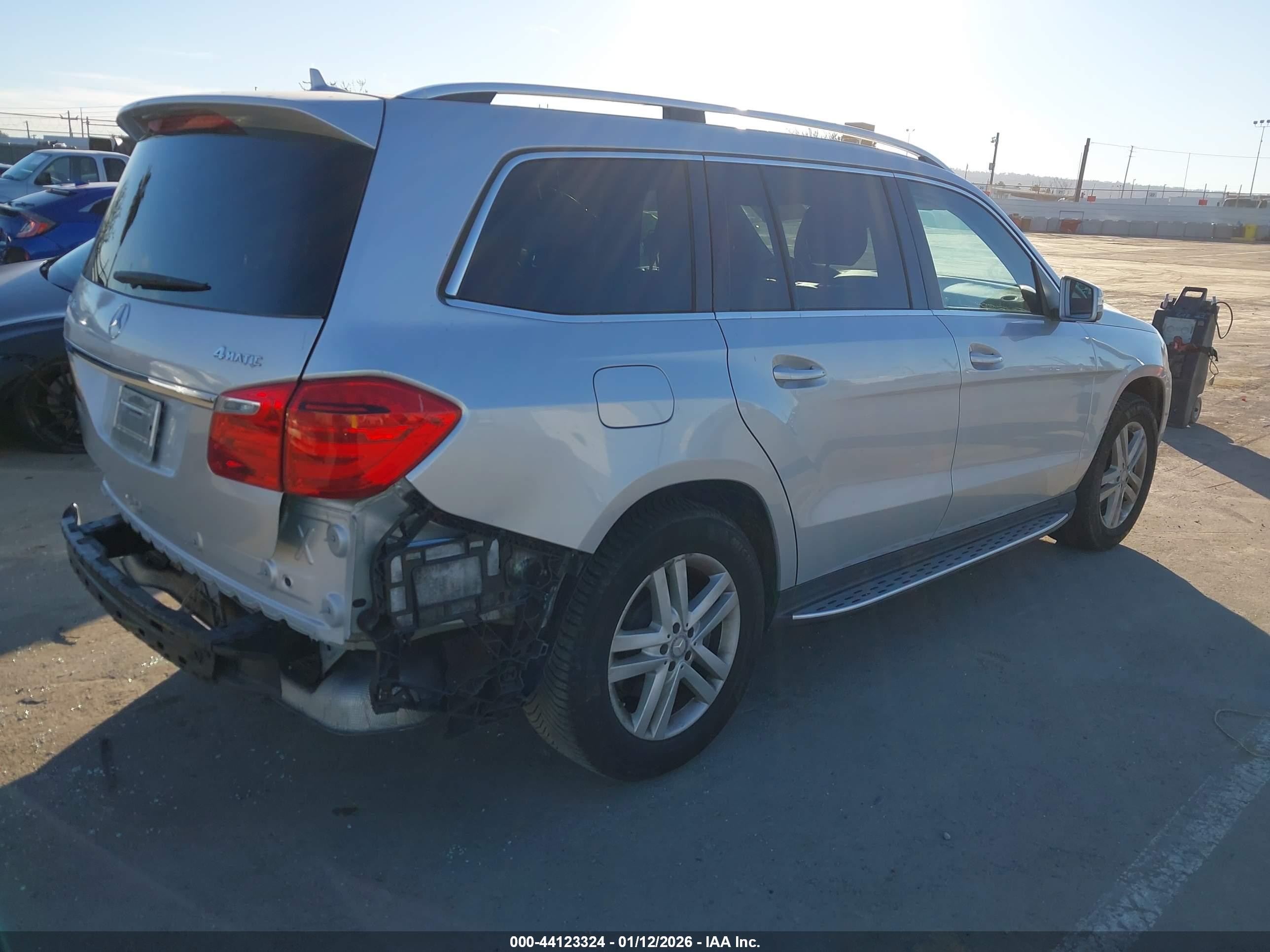 MERCEDES-BENZ GL image 4