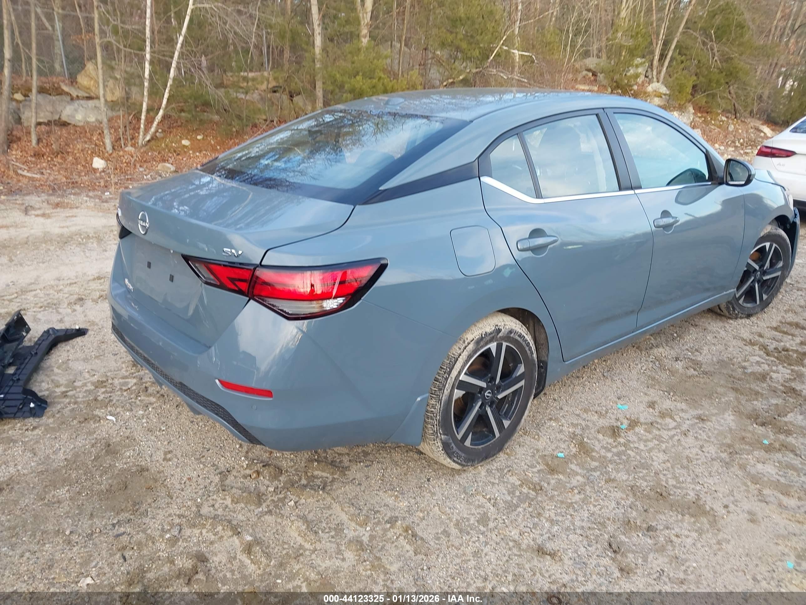 NISSAN SENTRA image 4